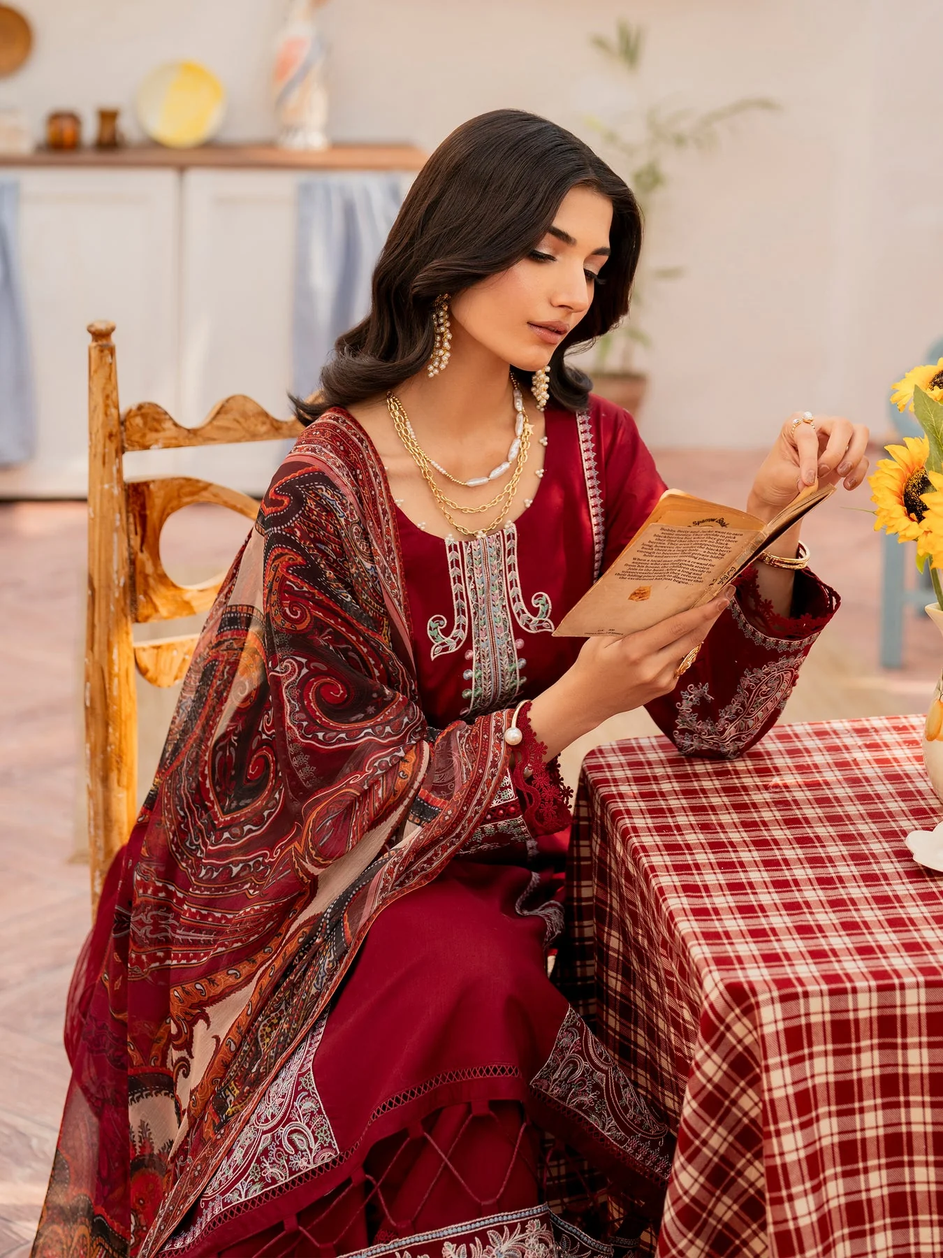 Husn-E-Arah Unstitched Lawn - Image 5