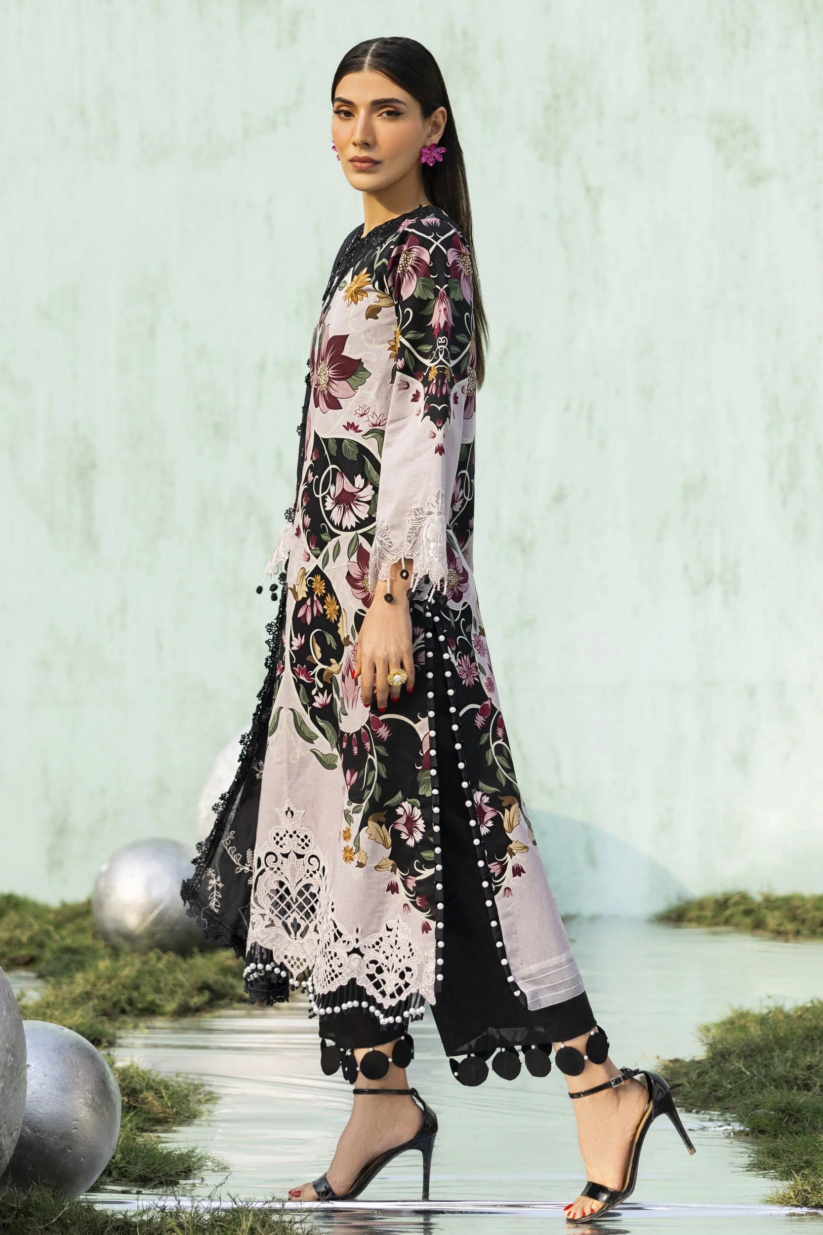 Ivy Bloom Lawn 3 PC - Image 3