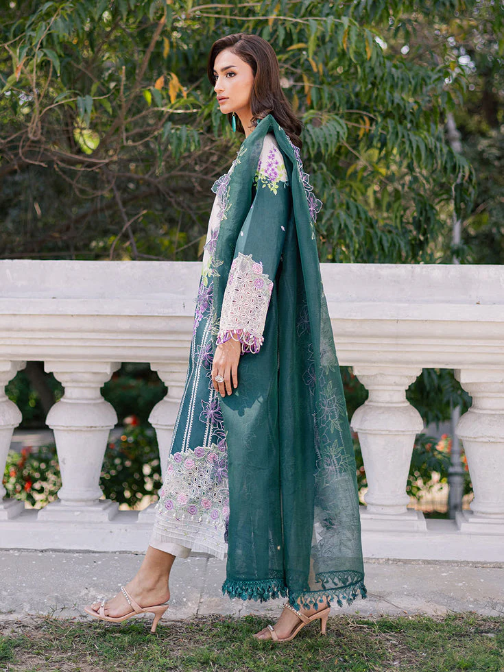 Ivy Bloom Lawn - Image 4