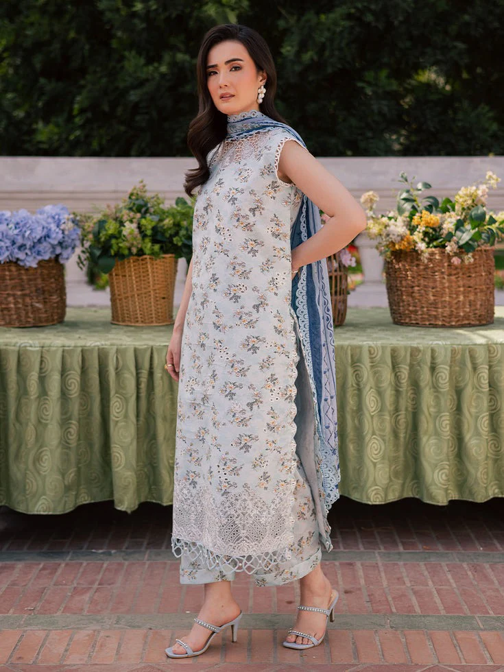 Ivy Bloom Lawn - Image 4