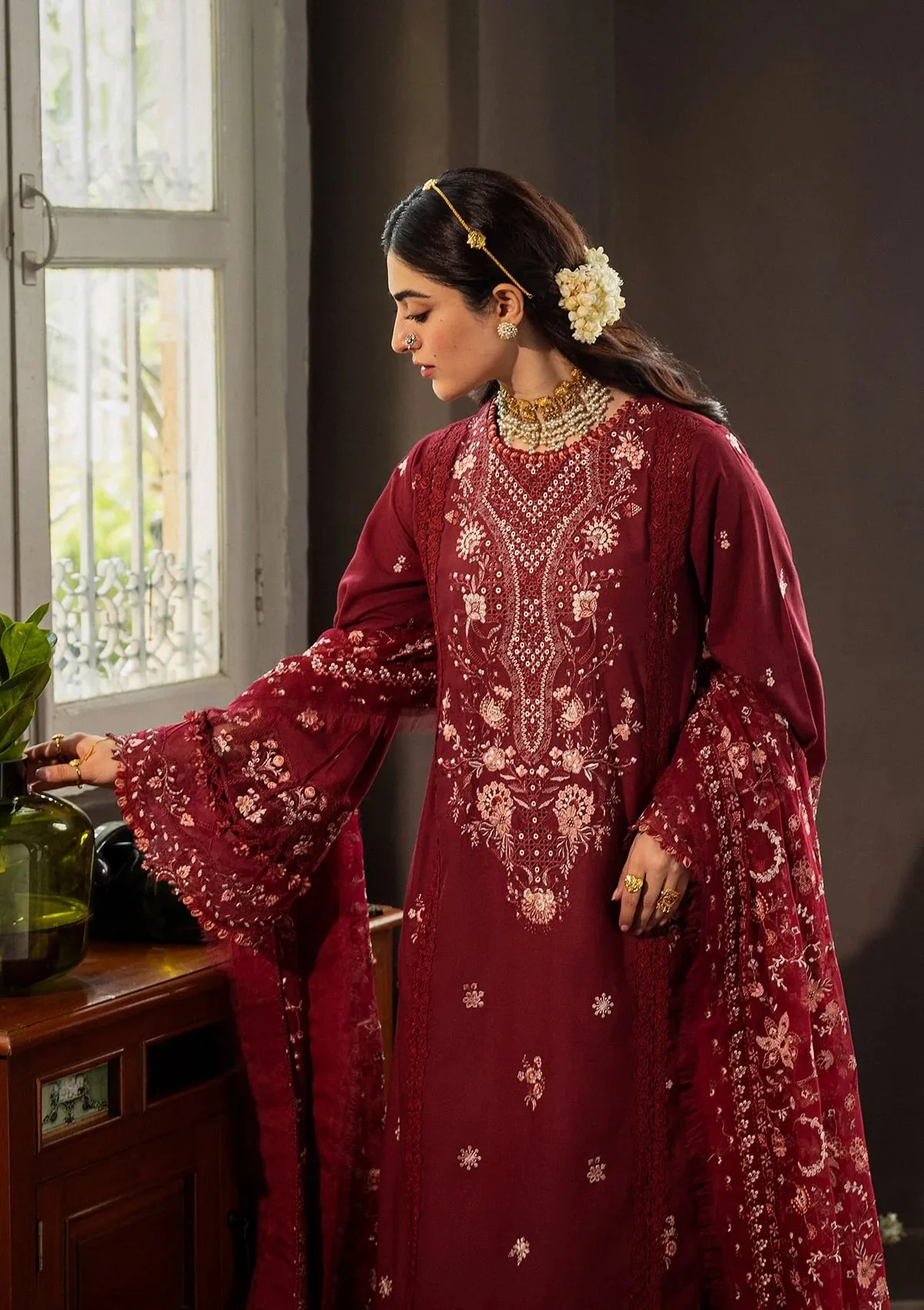 Karandi with Embroidered Chiffon - Image 5