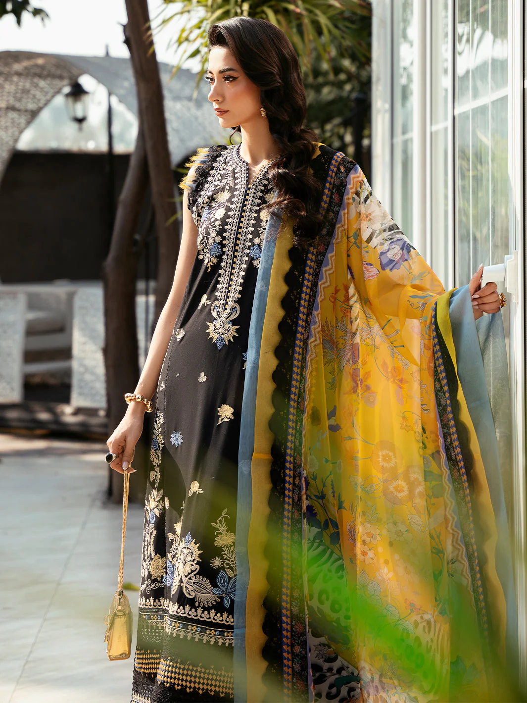 Kayra Embroidered Lawn - Image 5