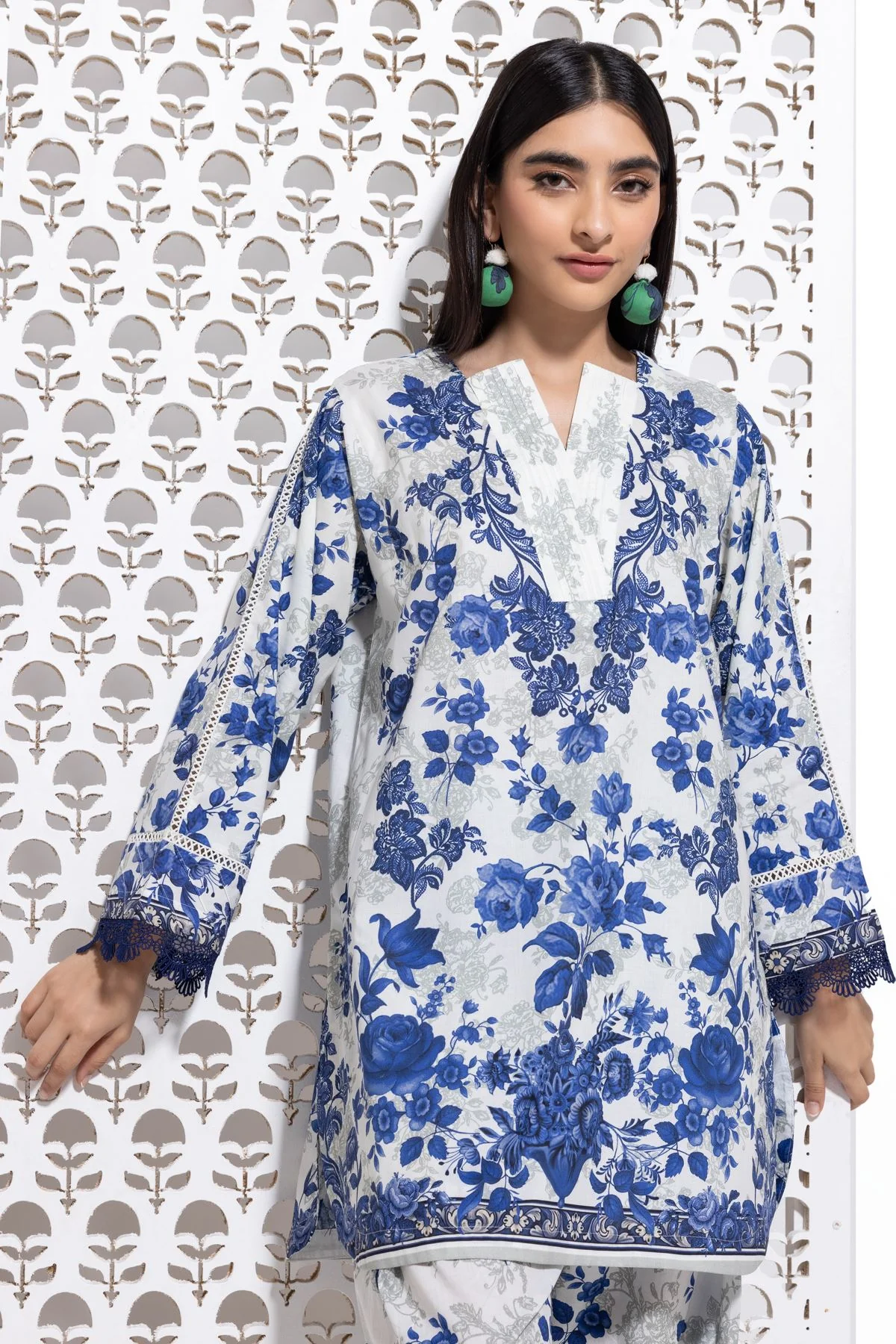 KHAADI COTTON KURTA WITH PANT & DUPATTA - Image 4