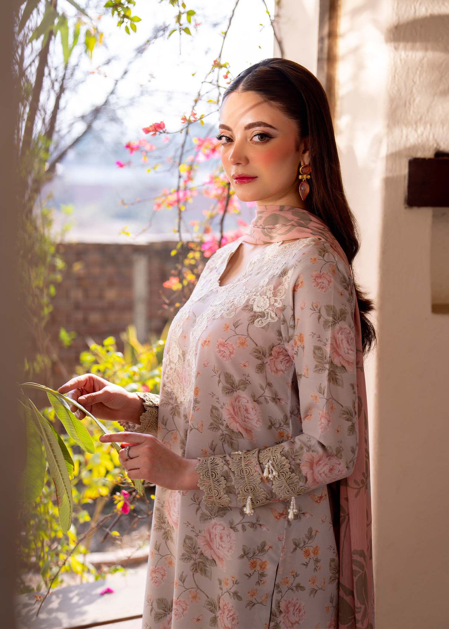 LAMHAY LUXURY LAWN - Image 3