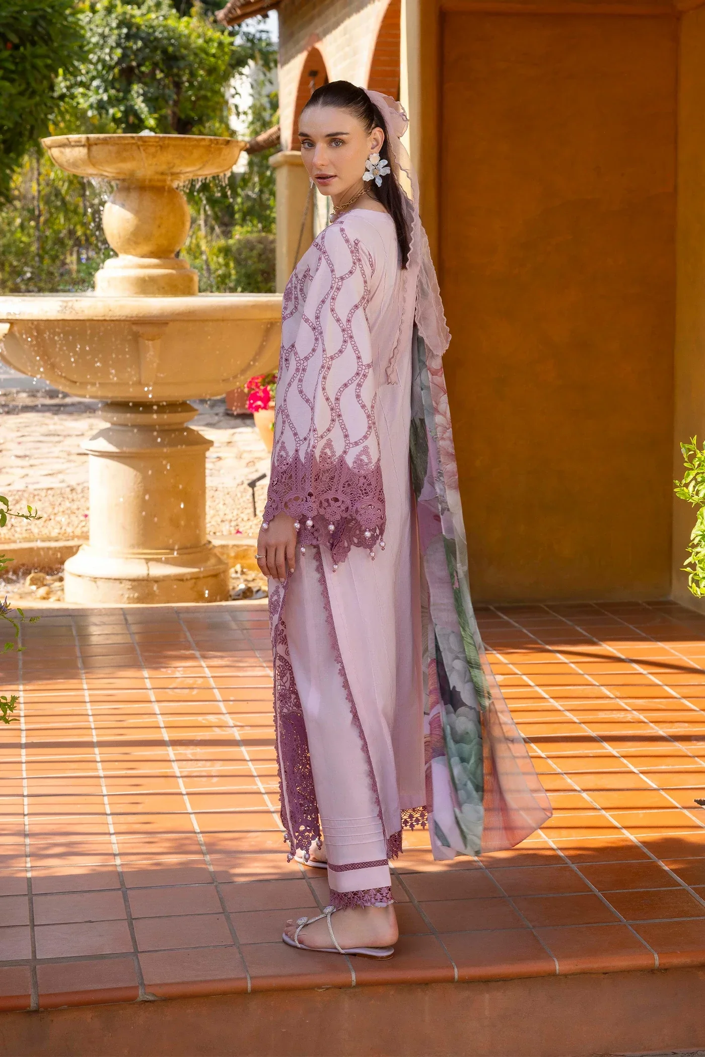 LASSERKARI-EID PETALS - Image 2