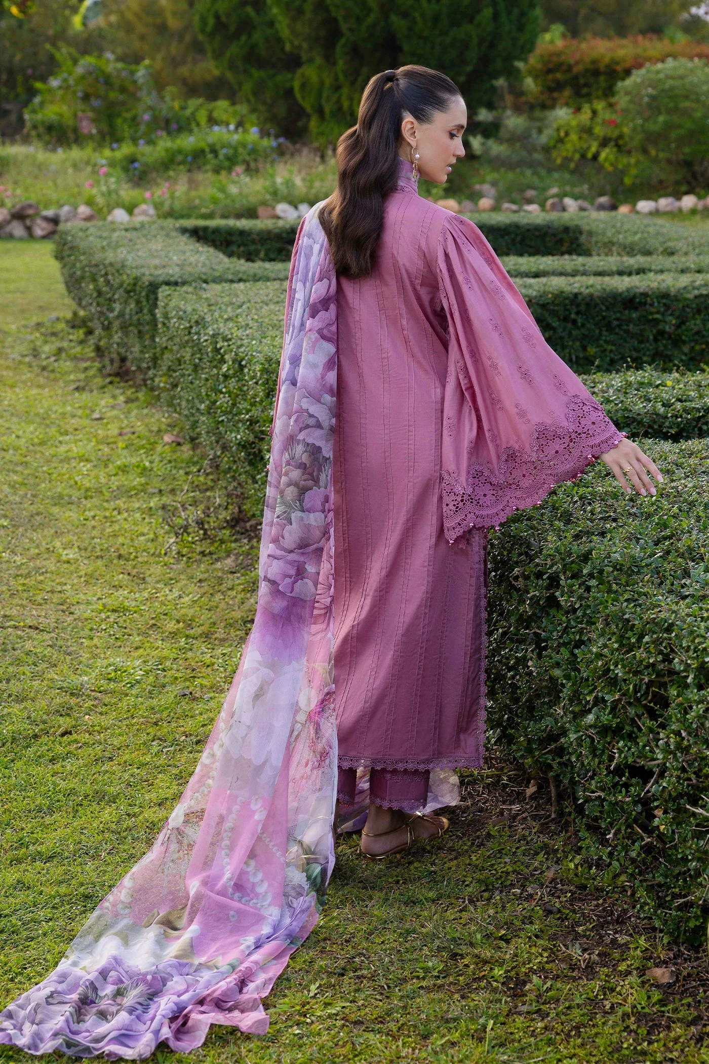 LASSERKARI-EID PETALS - Image 2