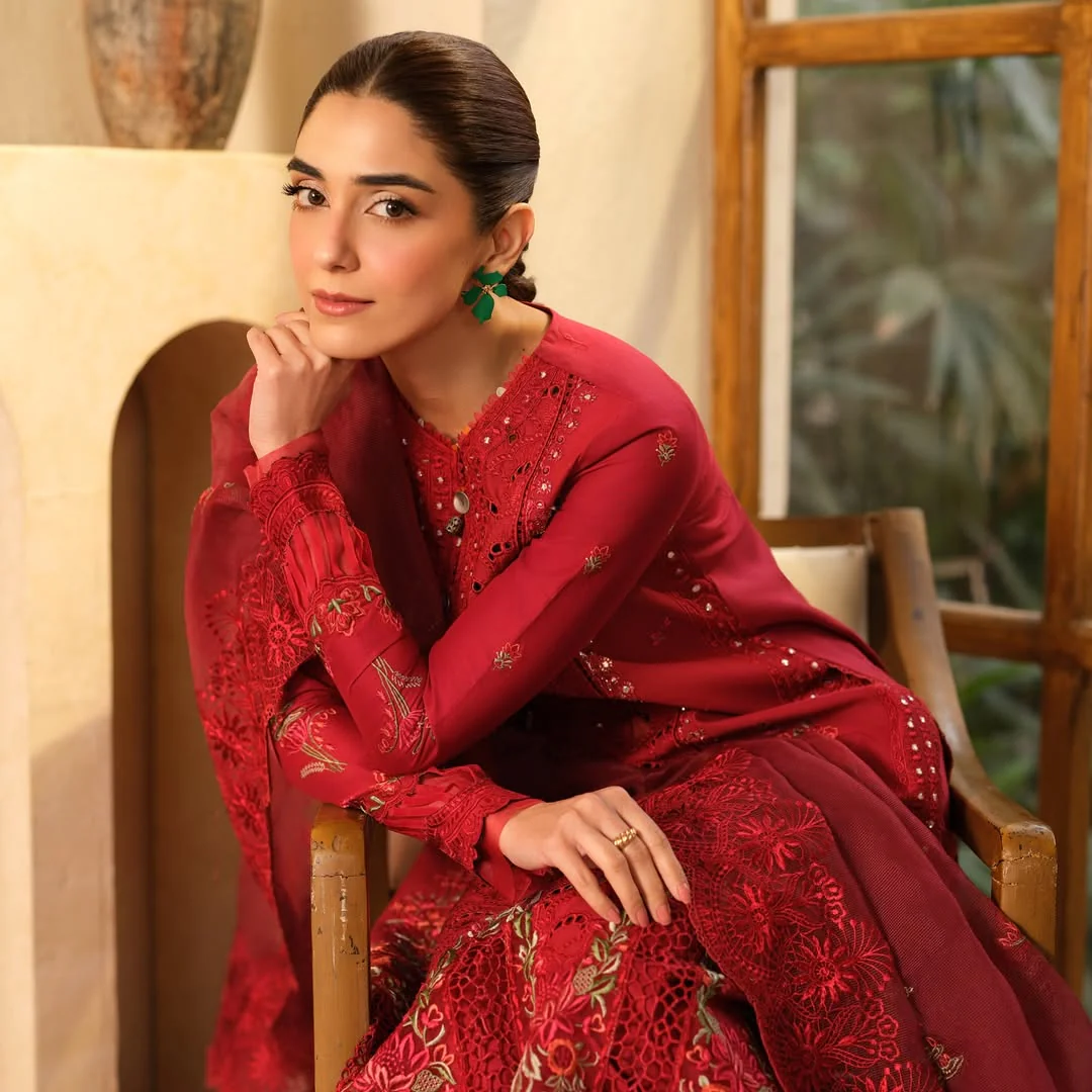 Luxury Lawn - Image 4
