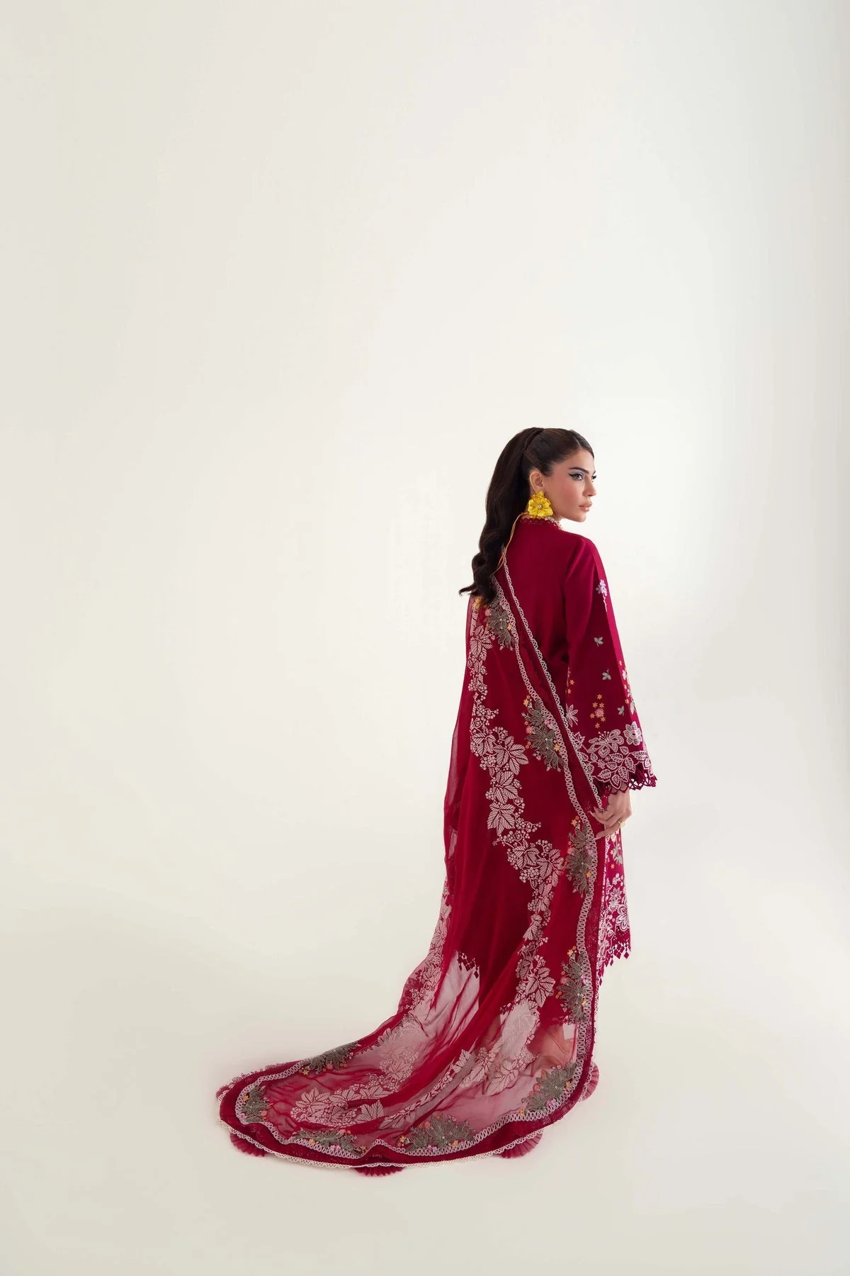 Luxury Lawn - Image 2