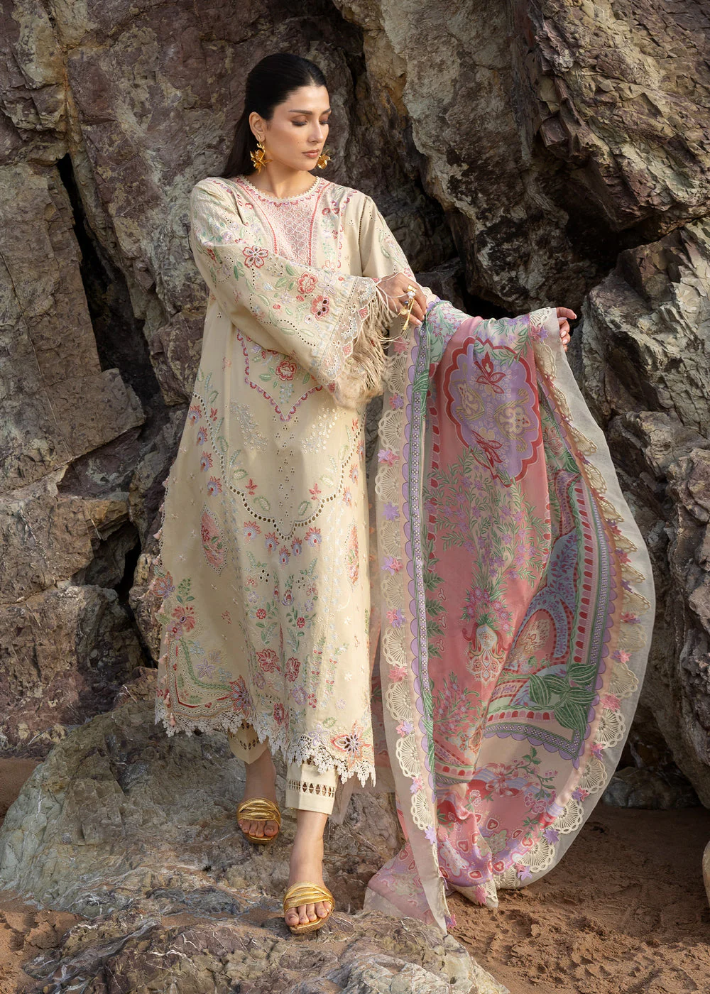 Luxury Lawn - Image 6