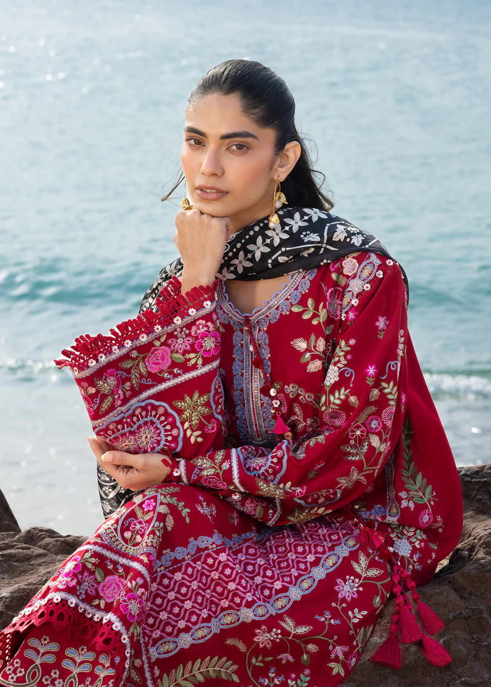Luxury Lawn - Image 4