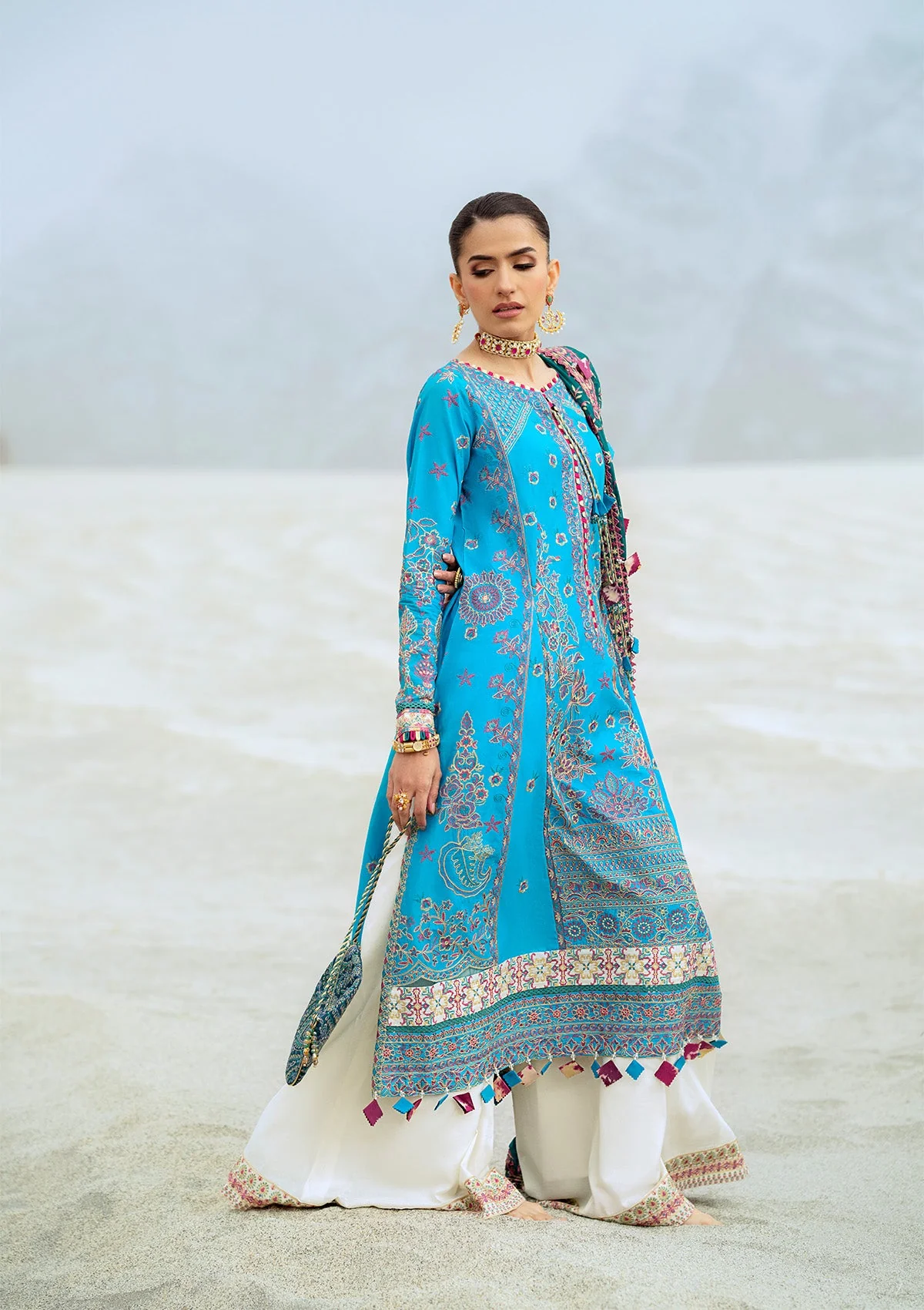 Luxury Lawn Collection - Image 3