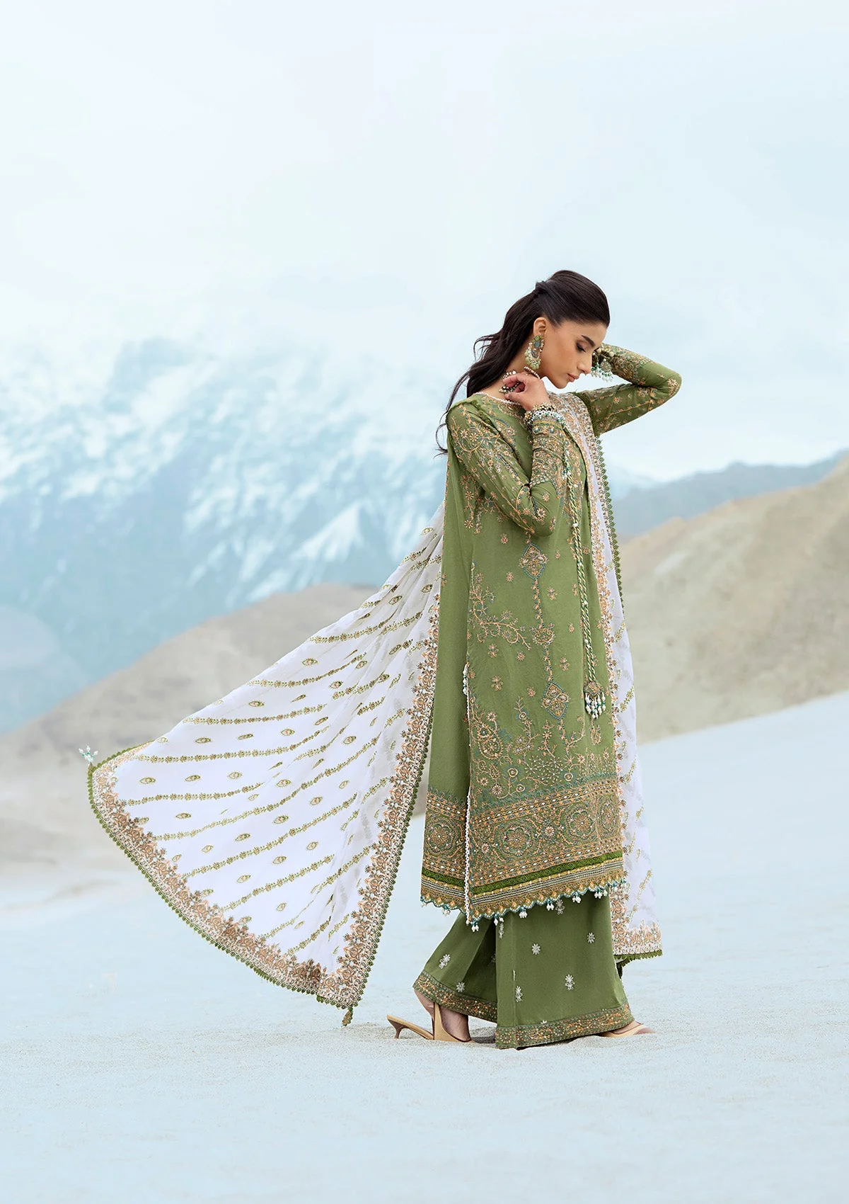 Luxury Lawn Collection - Image 4