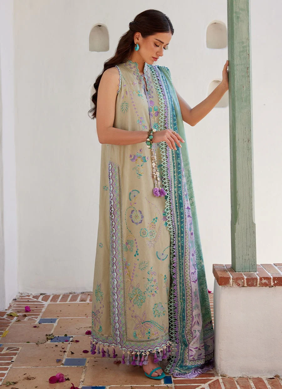 Luxury Lawn Unstitched - Image 4