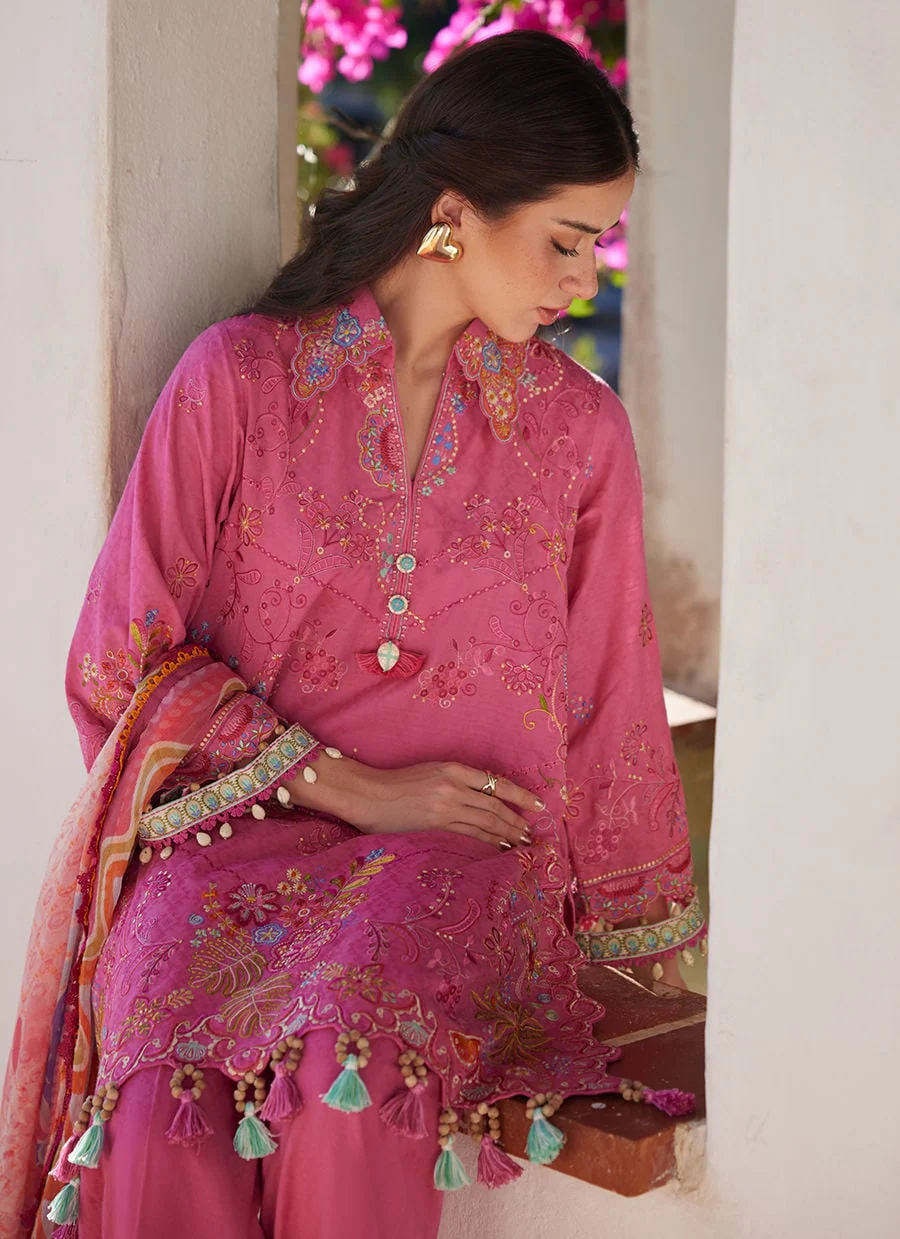 Luxury Lawn Unstitched - Image 4