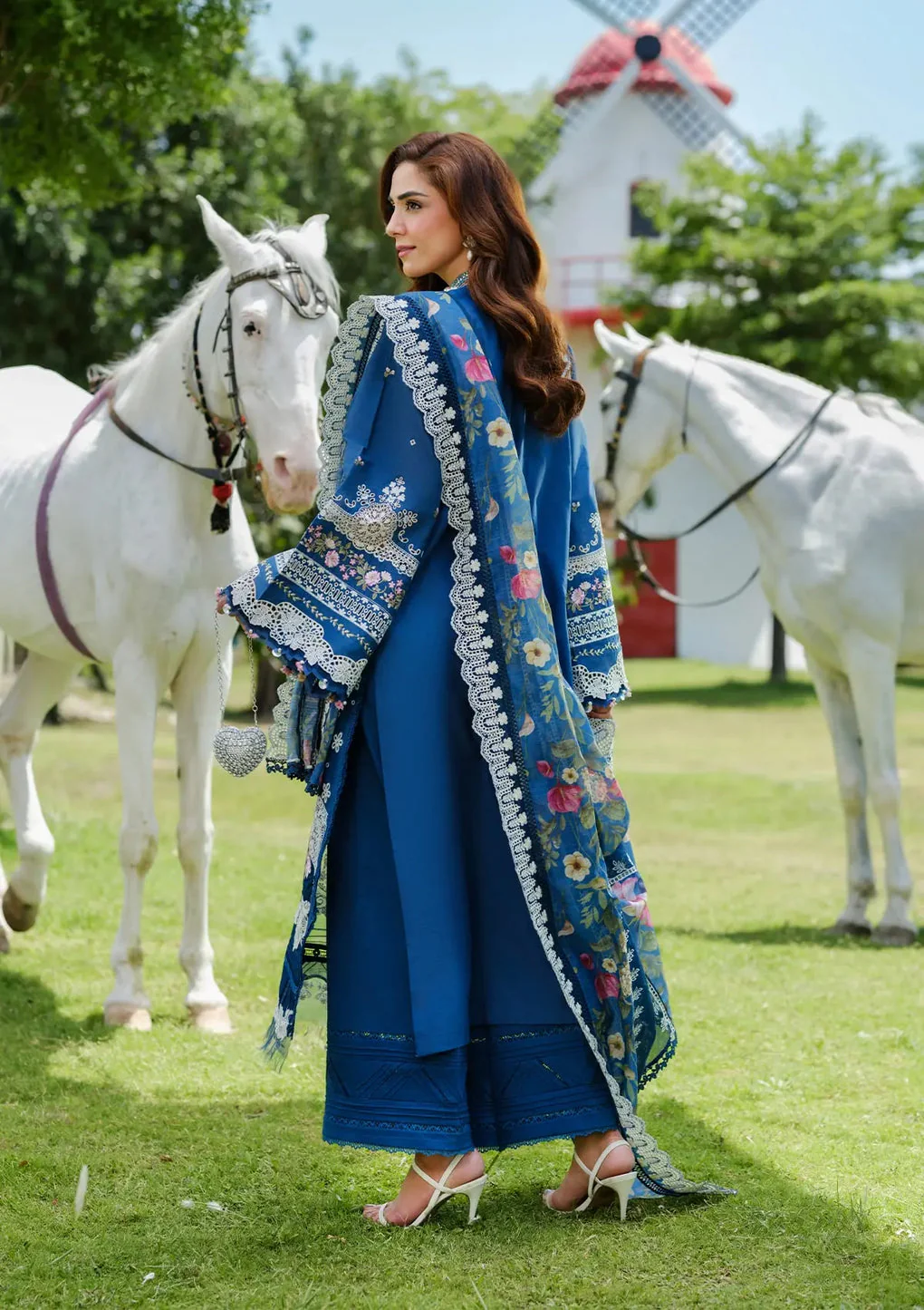 Luxury Lawn Vol 2 - Image 2