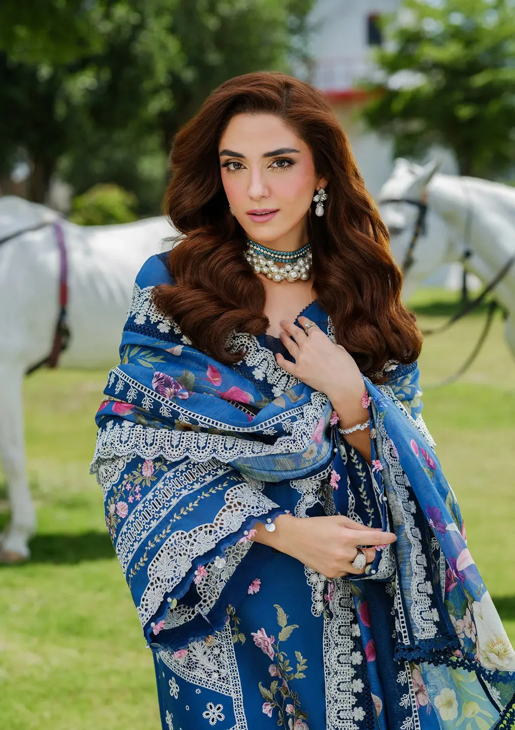 Luxury Lawn Vol 2 - Image 3