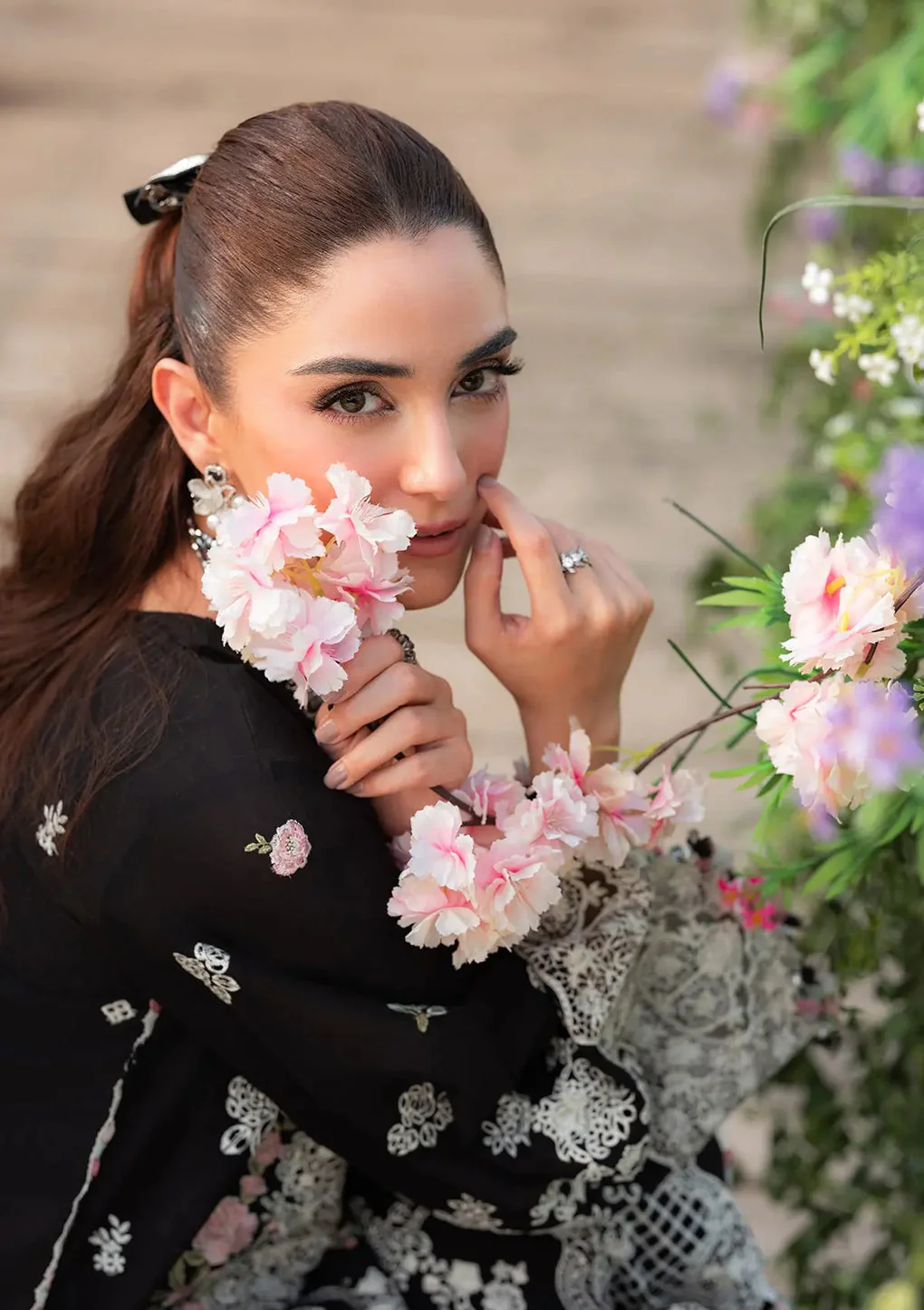 Luxury  Lawn Vol 2 - Image 4