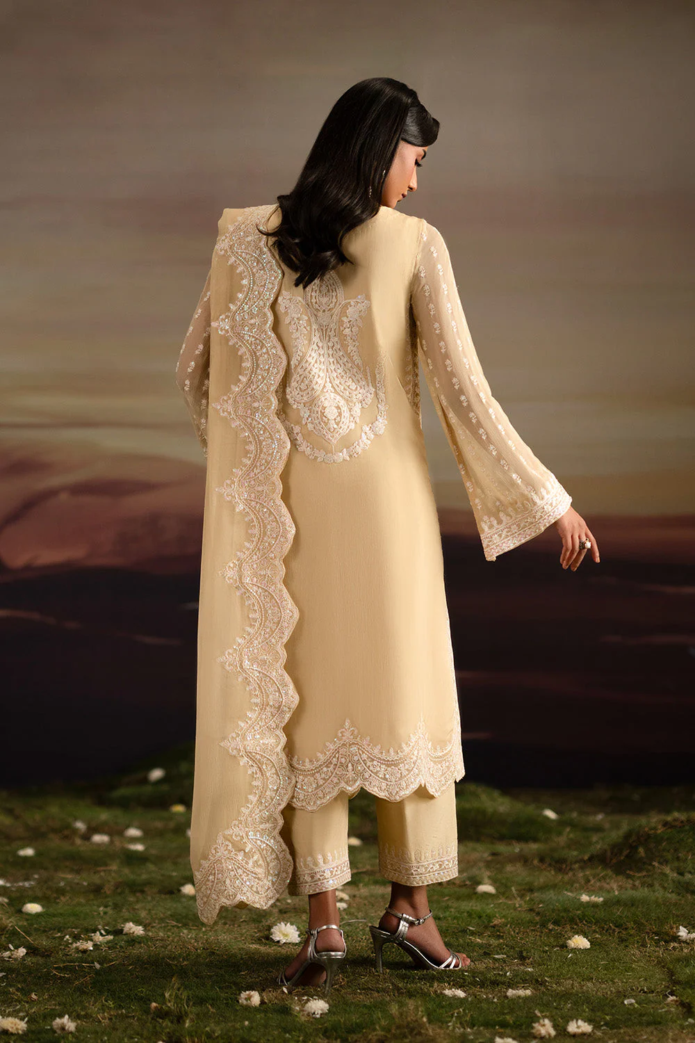 Luxury Unstitched 3-Piece - Image 2