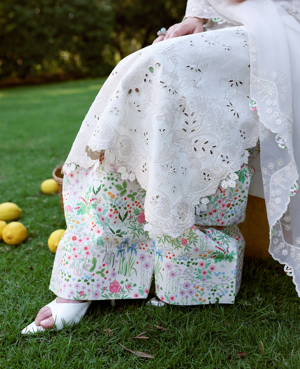 Jacquard Embroidered Ensemble - Image 4