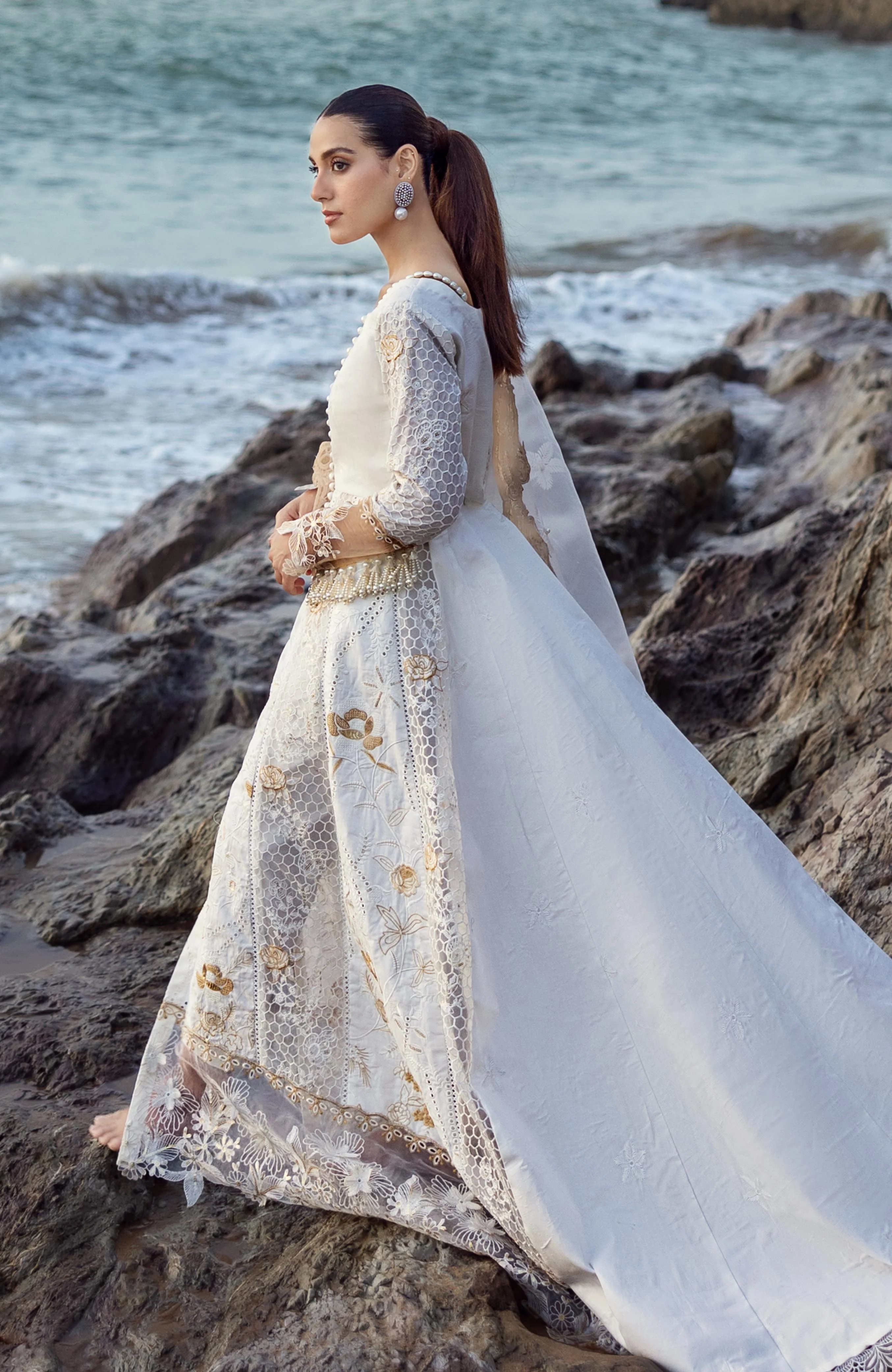 Mahiymaan Luxury Lawn 3 Piece - Image 2