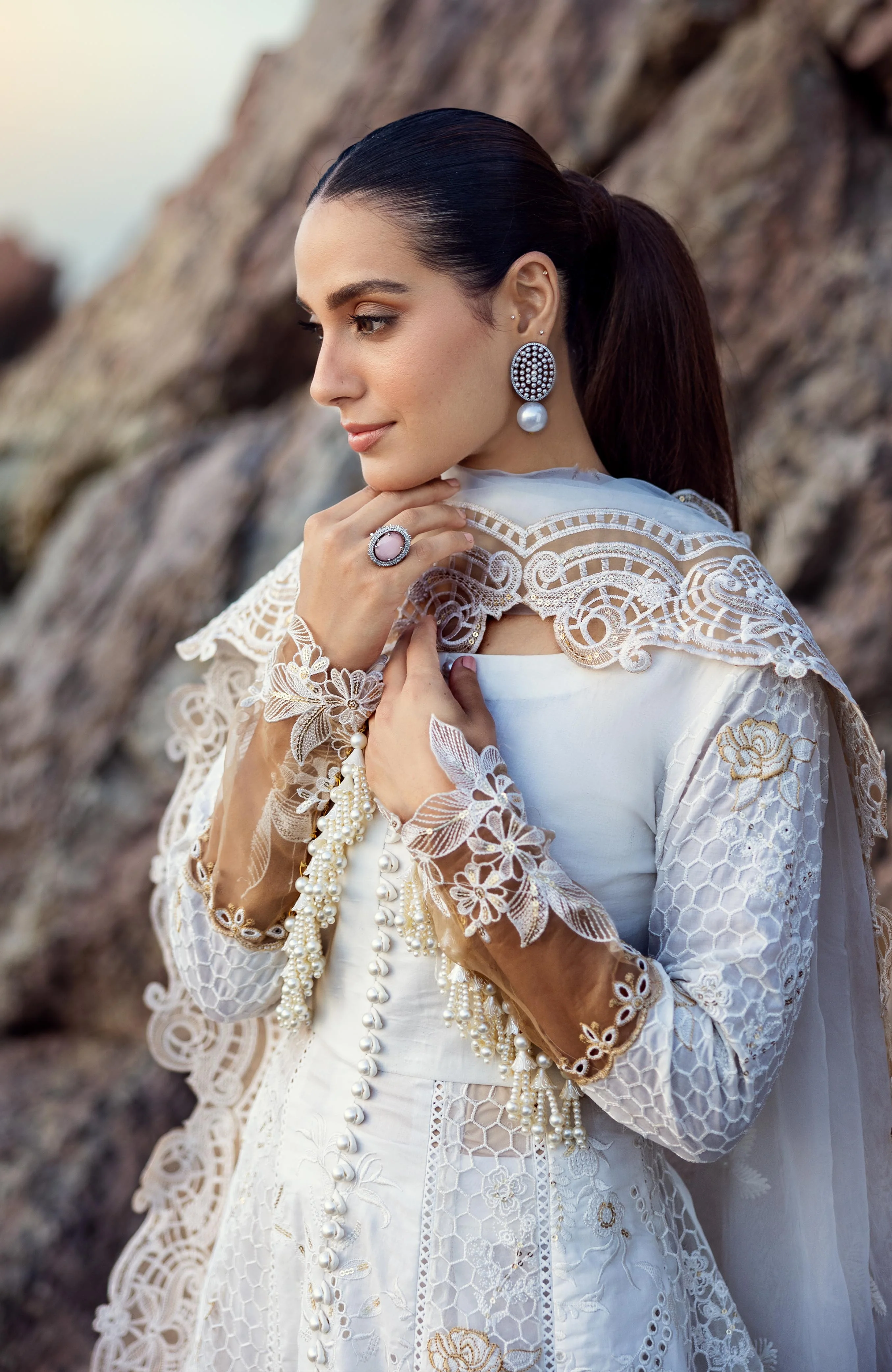 Mahiymaan Luxury Lawn 3 Piece - Image 4
