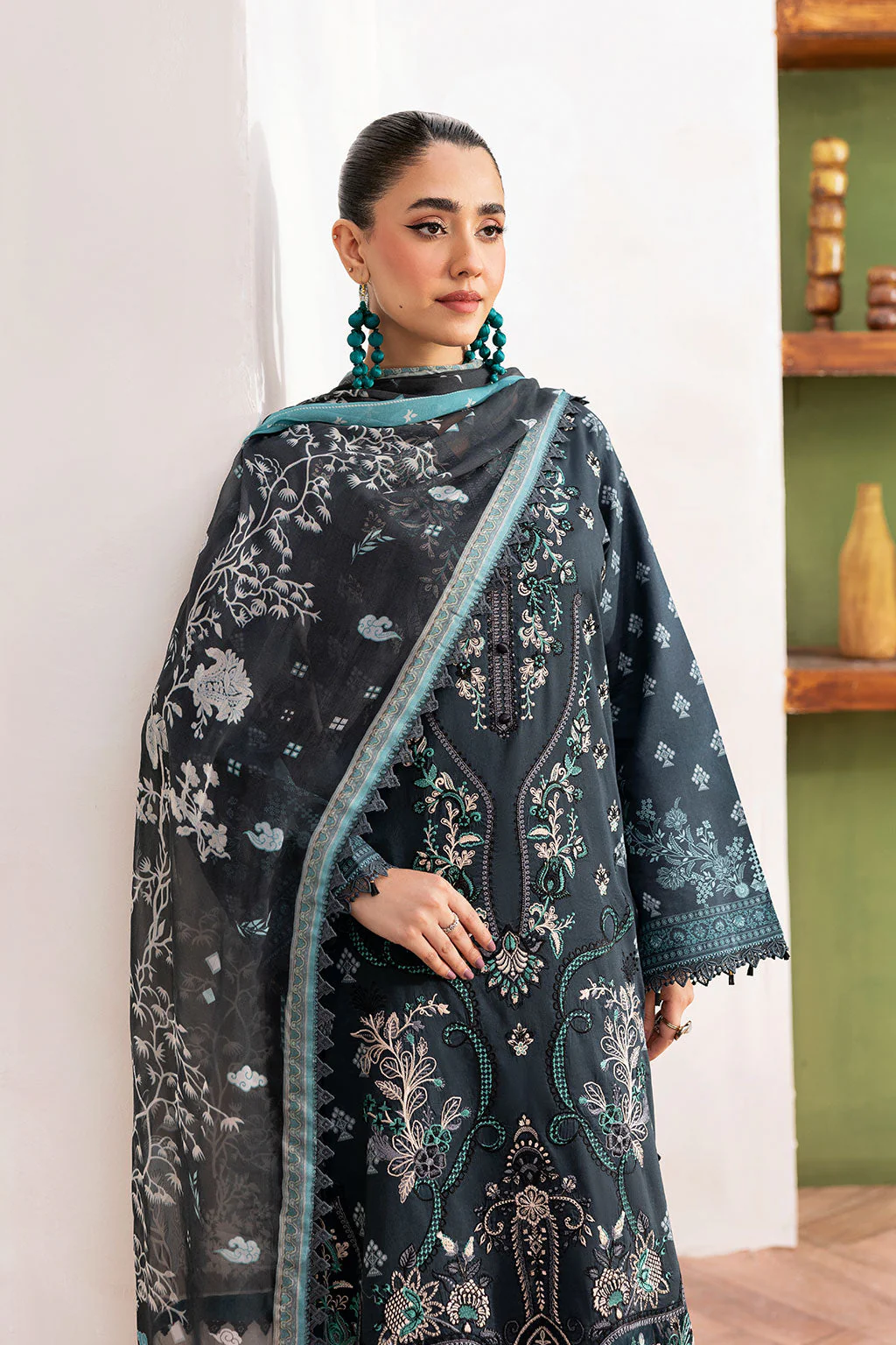 Mashaal Luxury Lawn - Image 3
