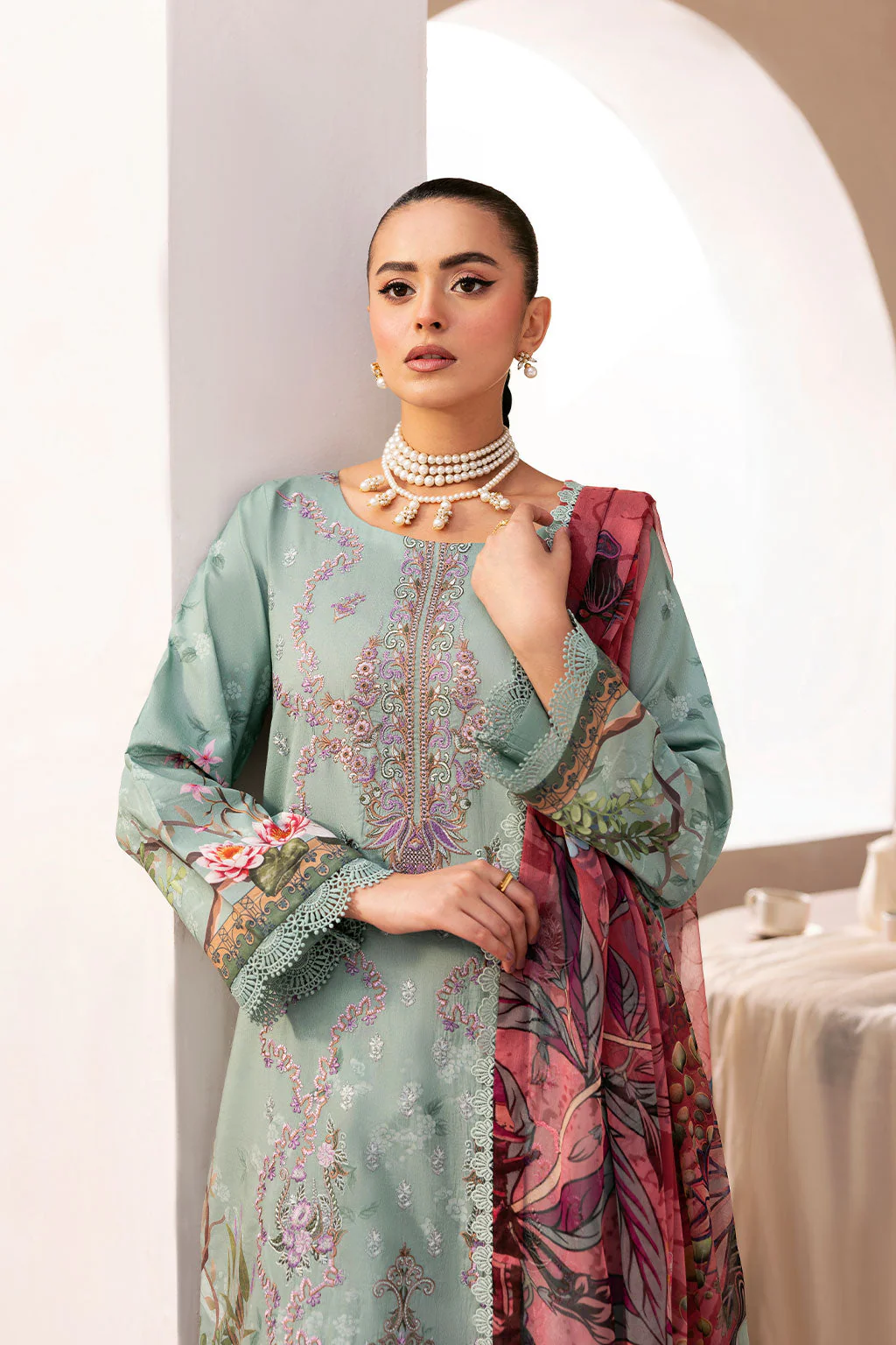 Mashaal Luxury Lawn - Image 3