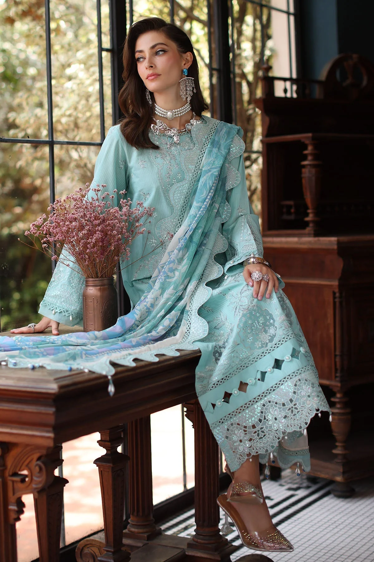 Maya Lawn - Image 7