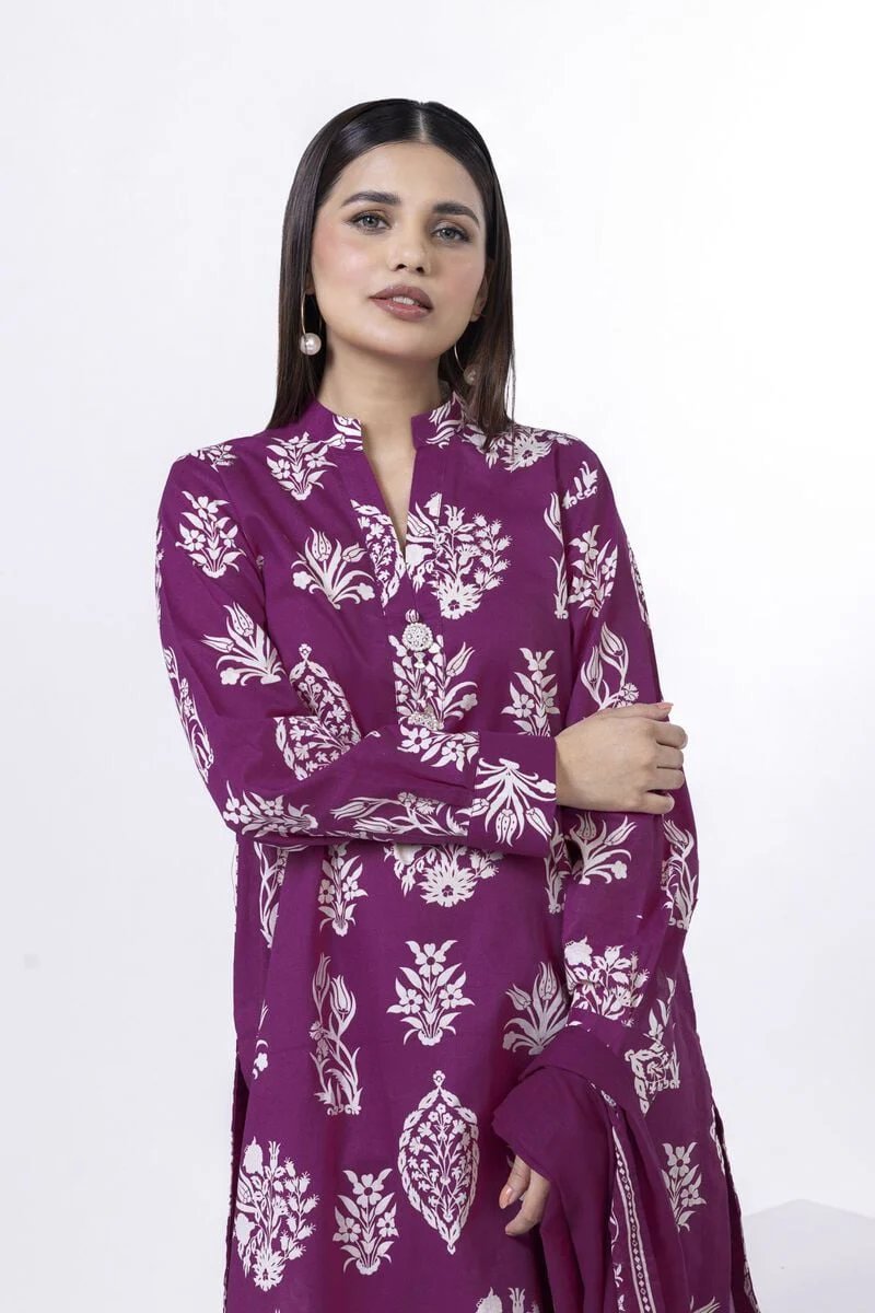 mbroidered | Lawn Fabrics 3 Piece - Image 3