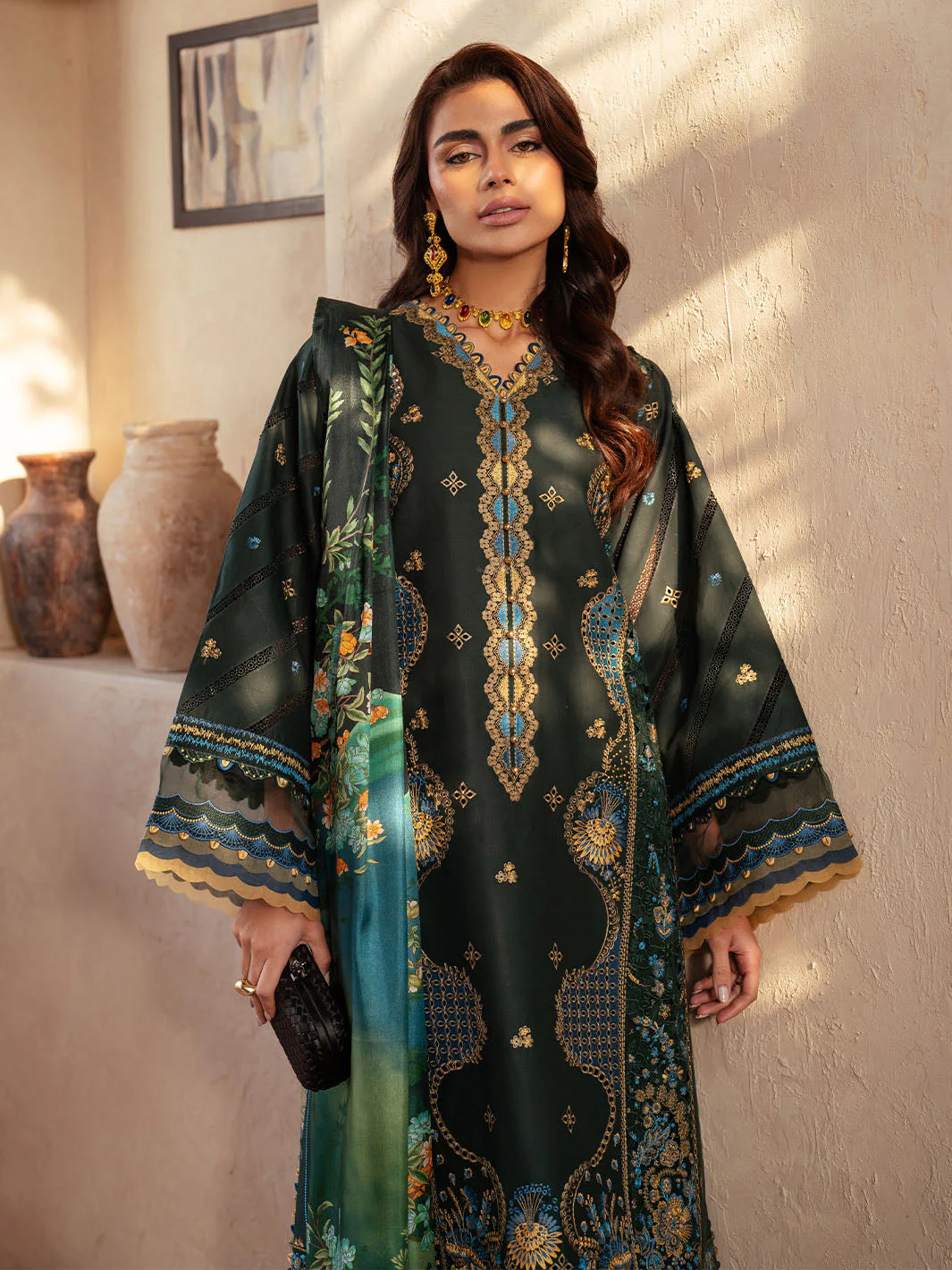 Mehroze Luxury Lawn - Image 4