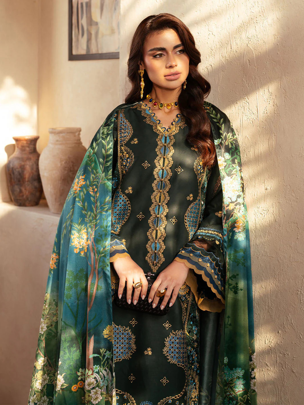 Mehroze Luxury Lawn - Image 5
