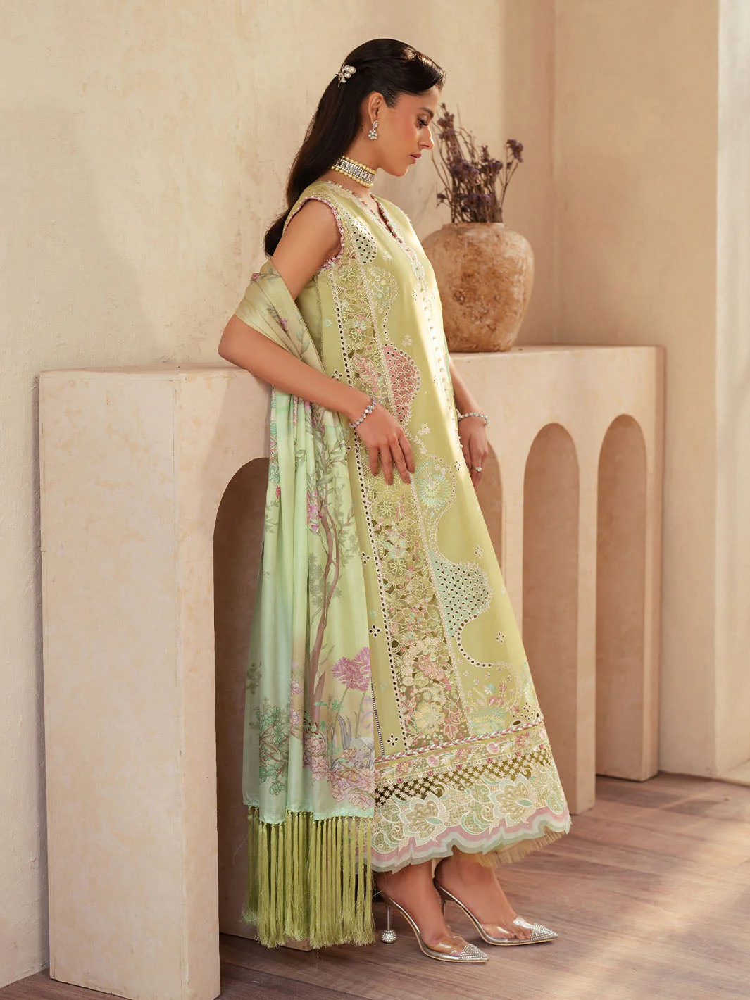 Mehroze Luxury Lawn - Image 4