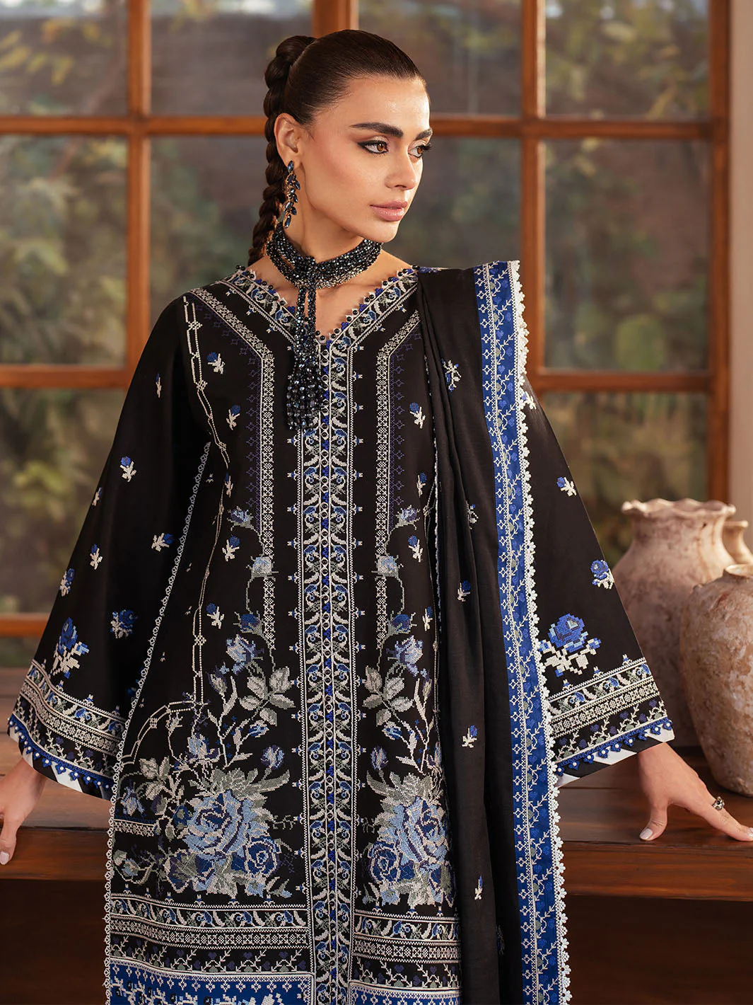 Mehroze Luxury Lawn - Image 4