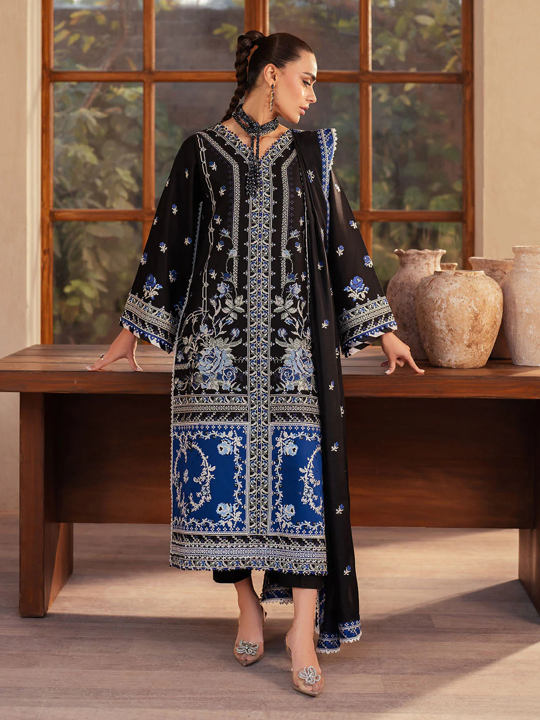 Mehroze Luxury Lawn - Image 5