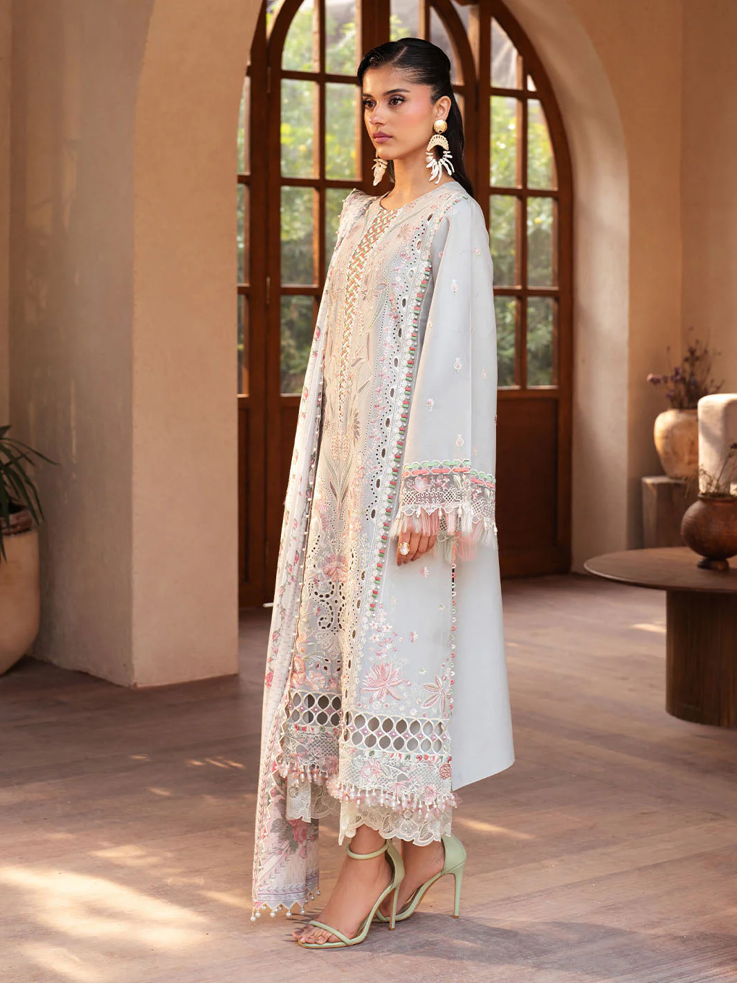 Mehroze Luxury Lawn - Image 3
