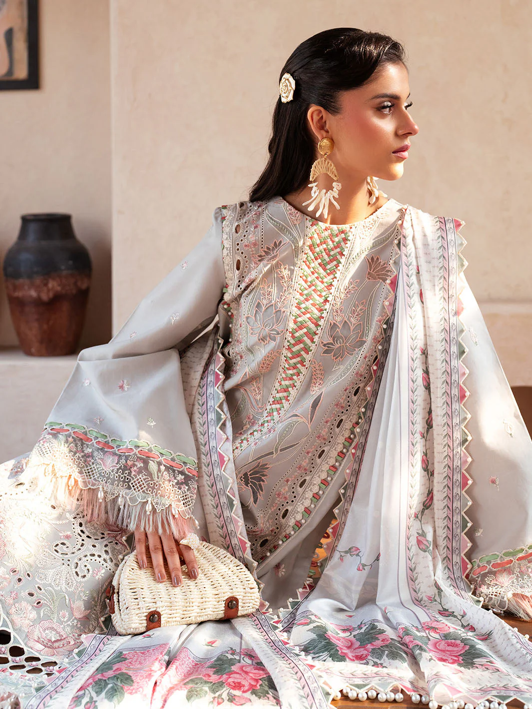Mehroze Luxury Lawn - Image 4