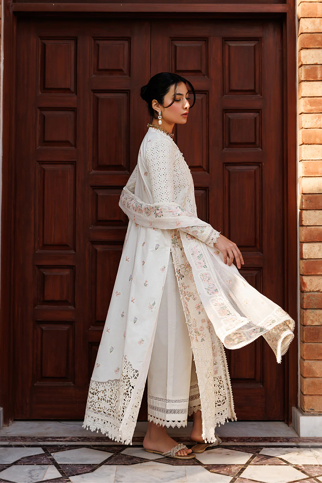 Mirabelle Festive Luxury Lawn - Image 5