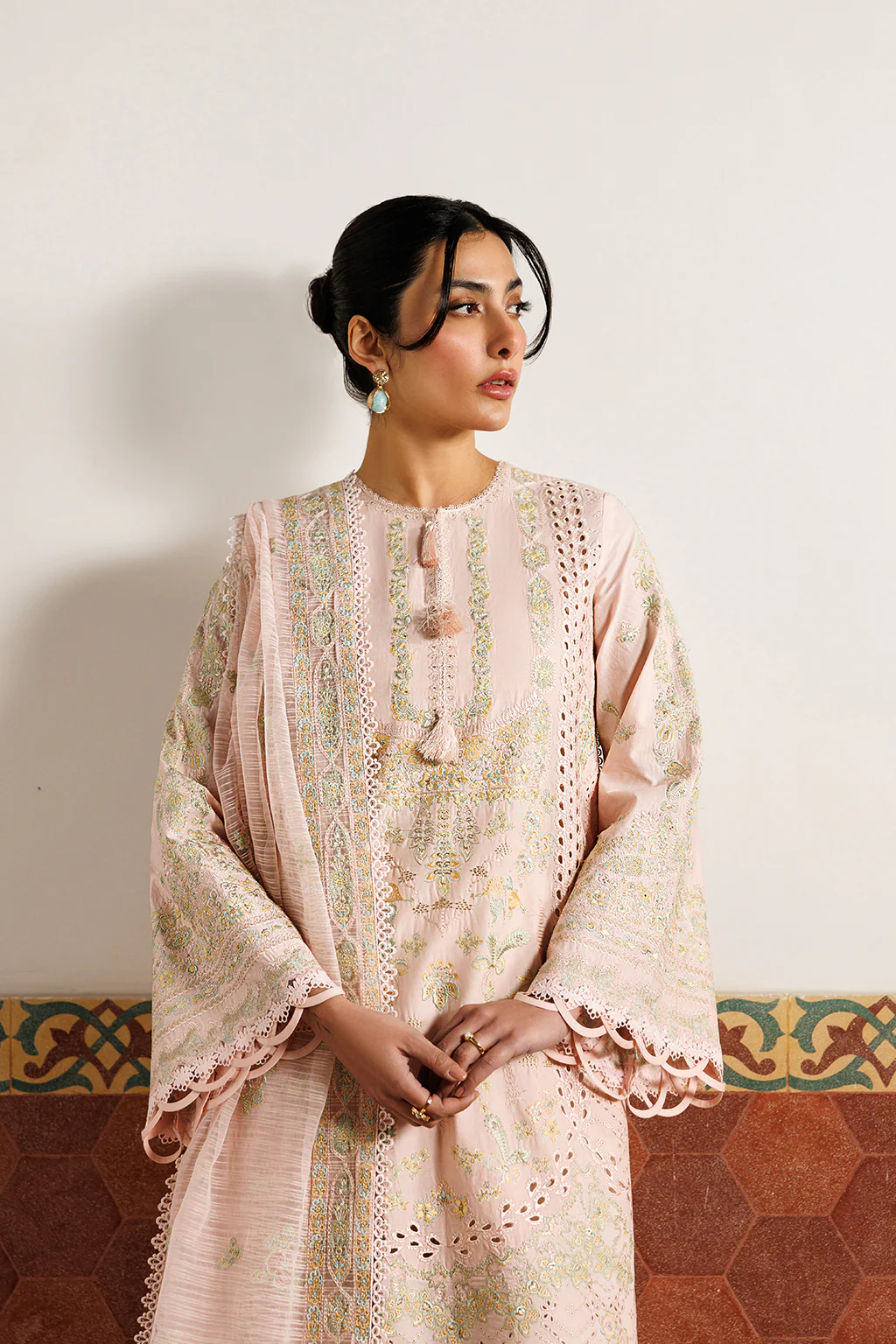 Mirabelle Festive Luxury Lawn - Image 4