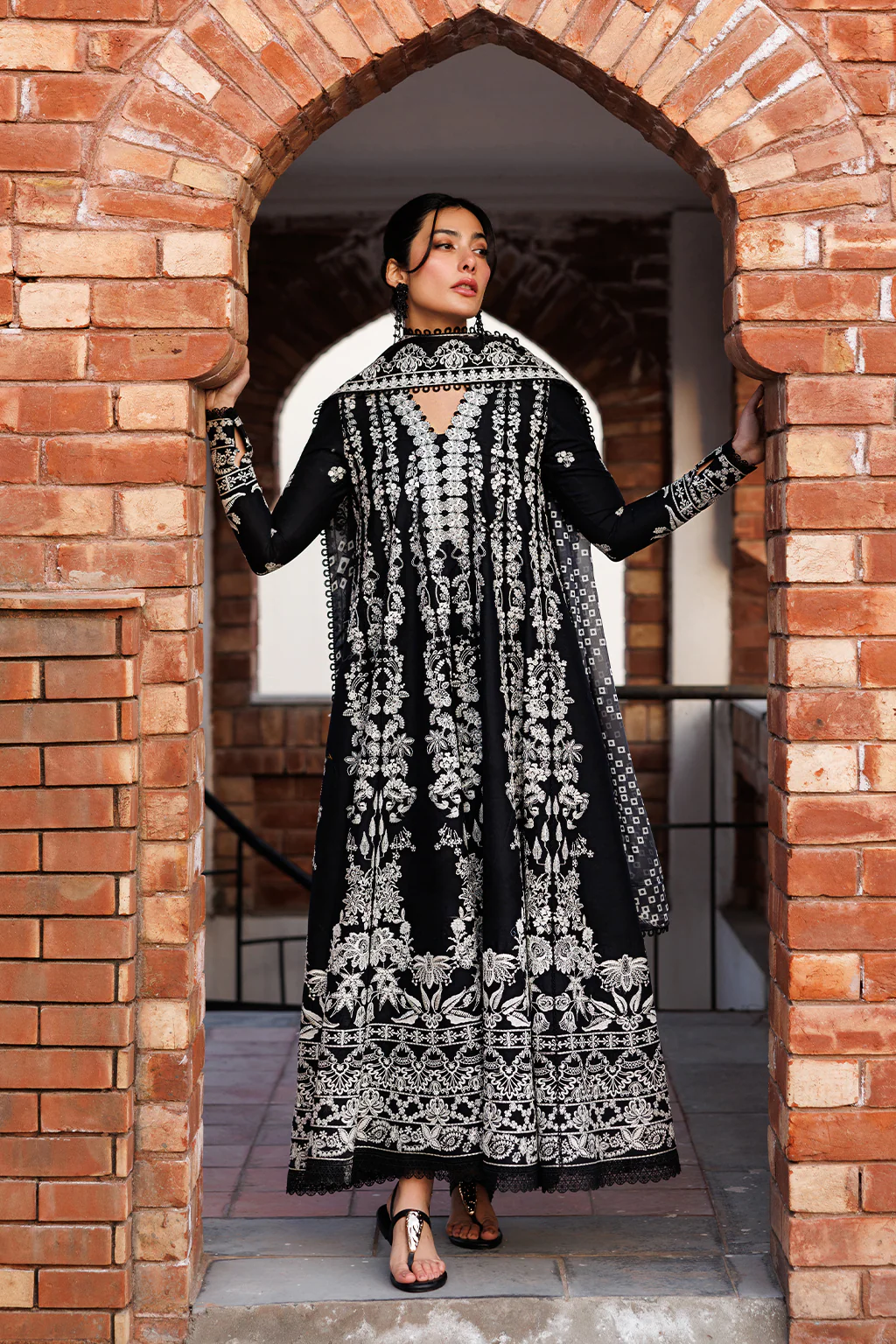 Mirabelle Festive Luxury Lawn - Image 6