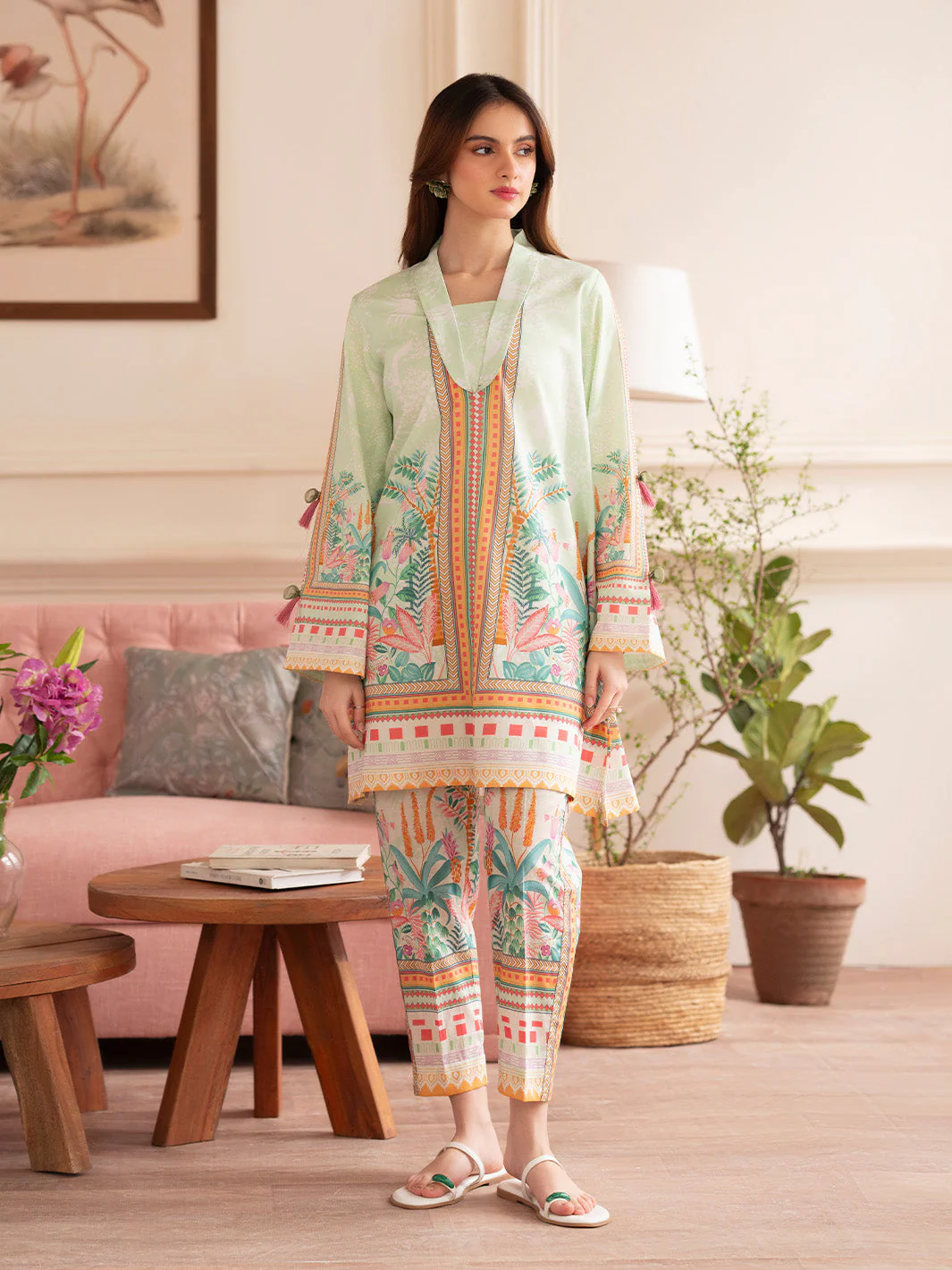 Noir 2 pc Lawn