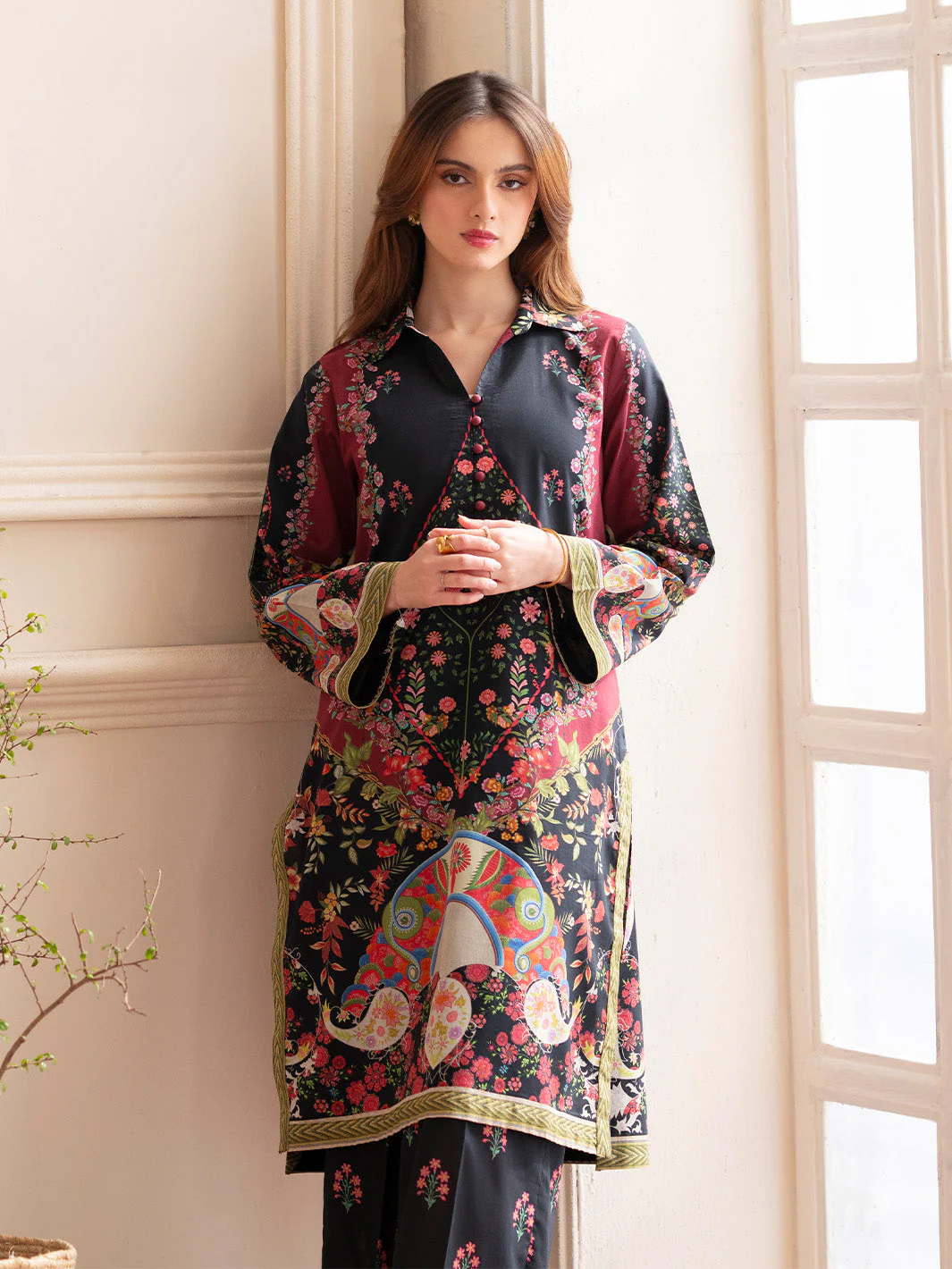 Noir 2 pc Lawn - Image 5
