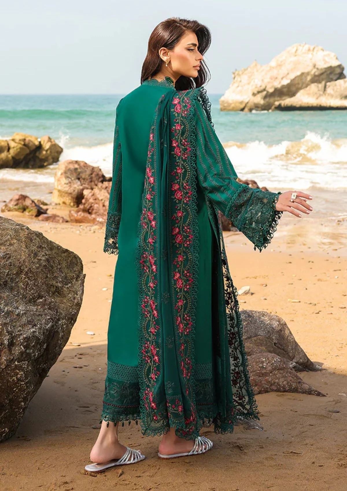 Premium Hania Luxury Lawn - Image 2