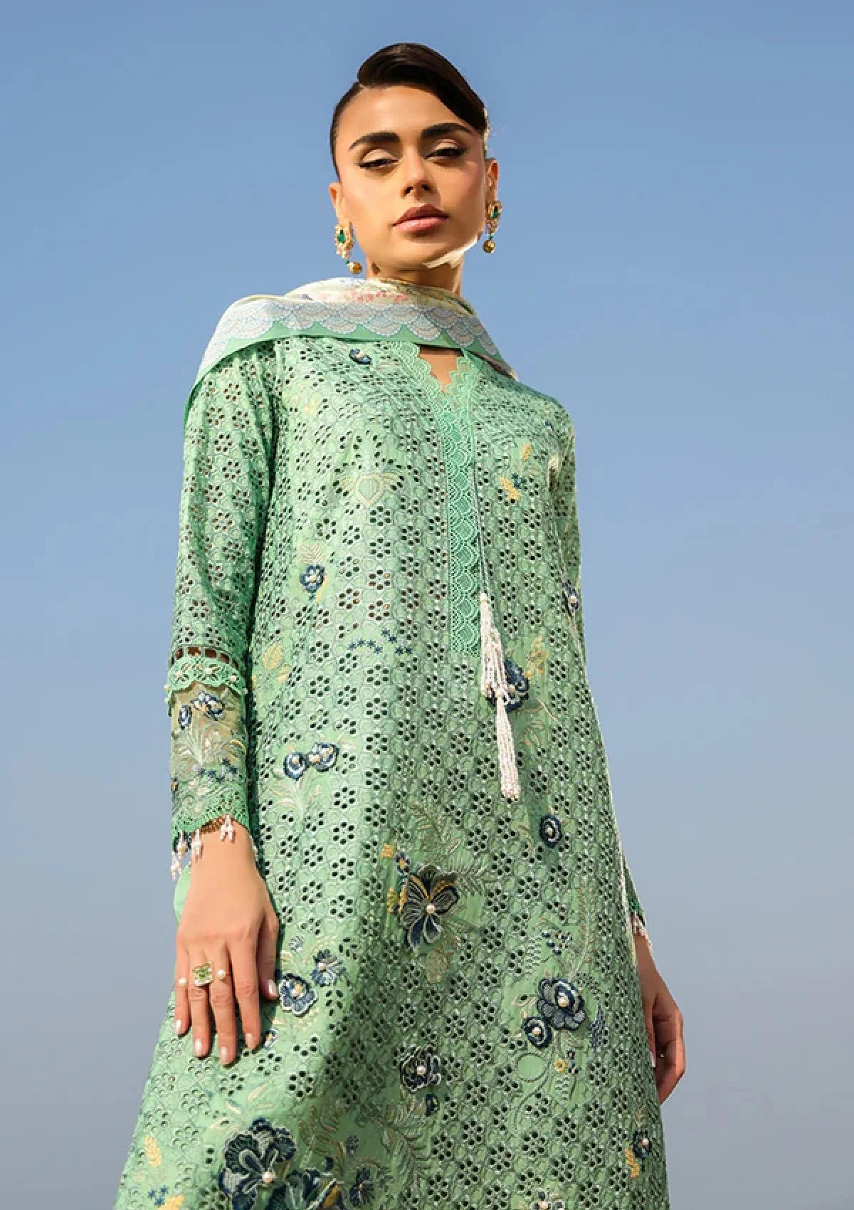 Premium Hania Luxury Lawn - Image 2