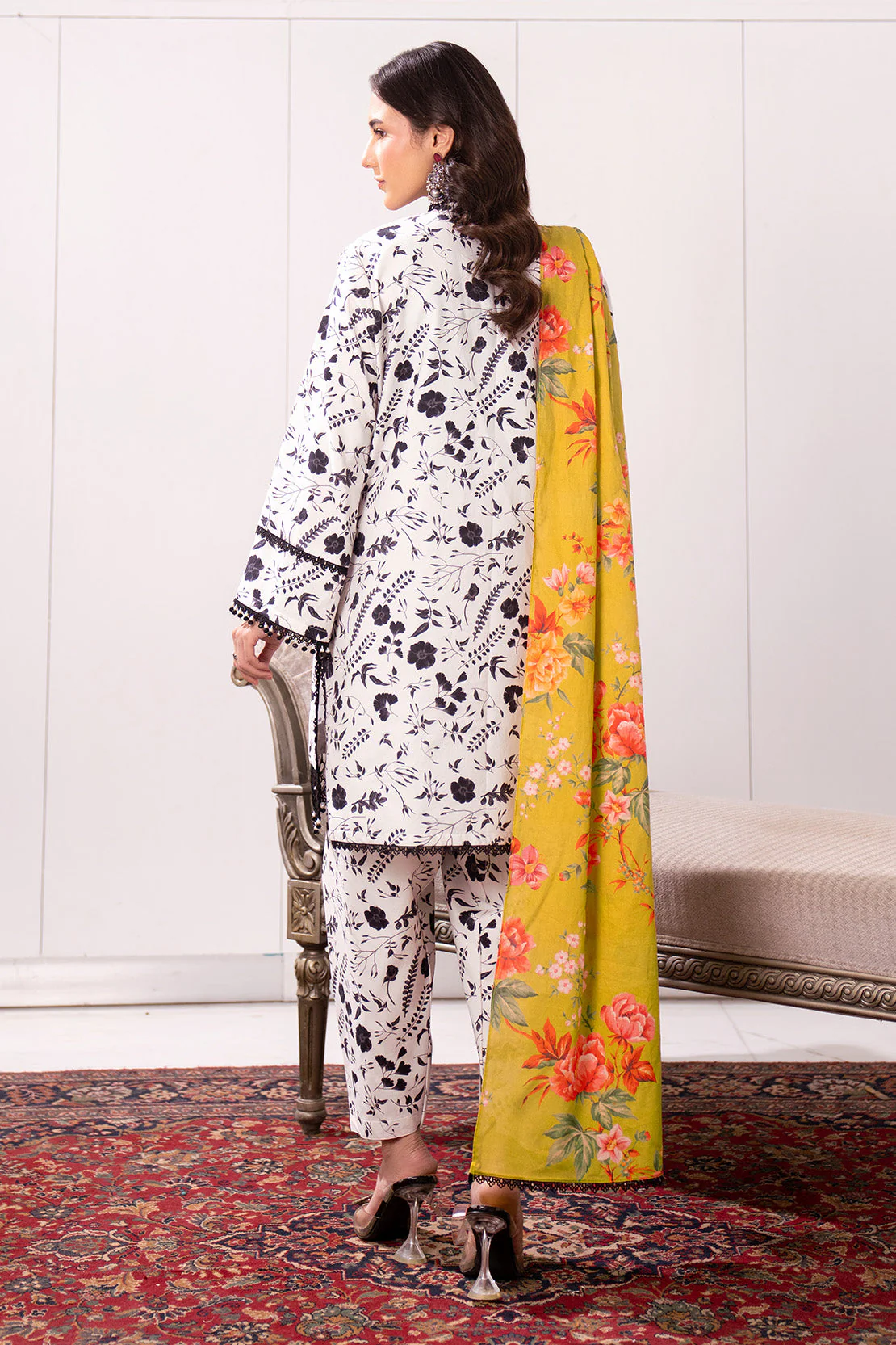 Printed - 3 Pc Lawn Suit - Image 2
