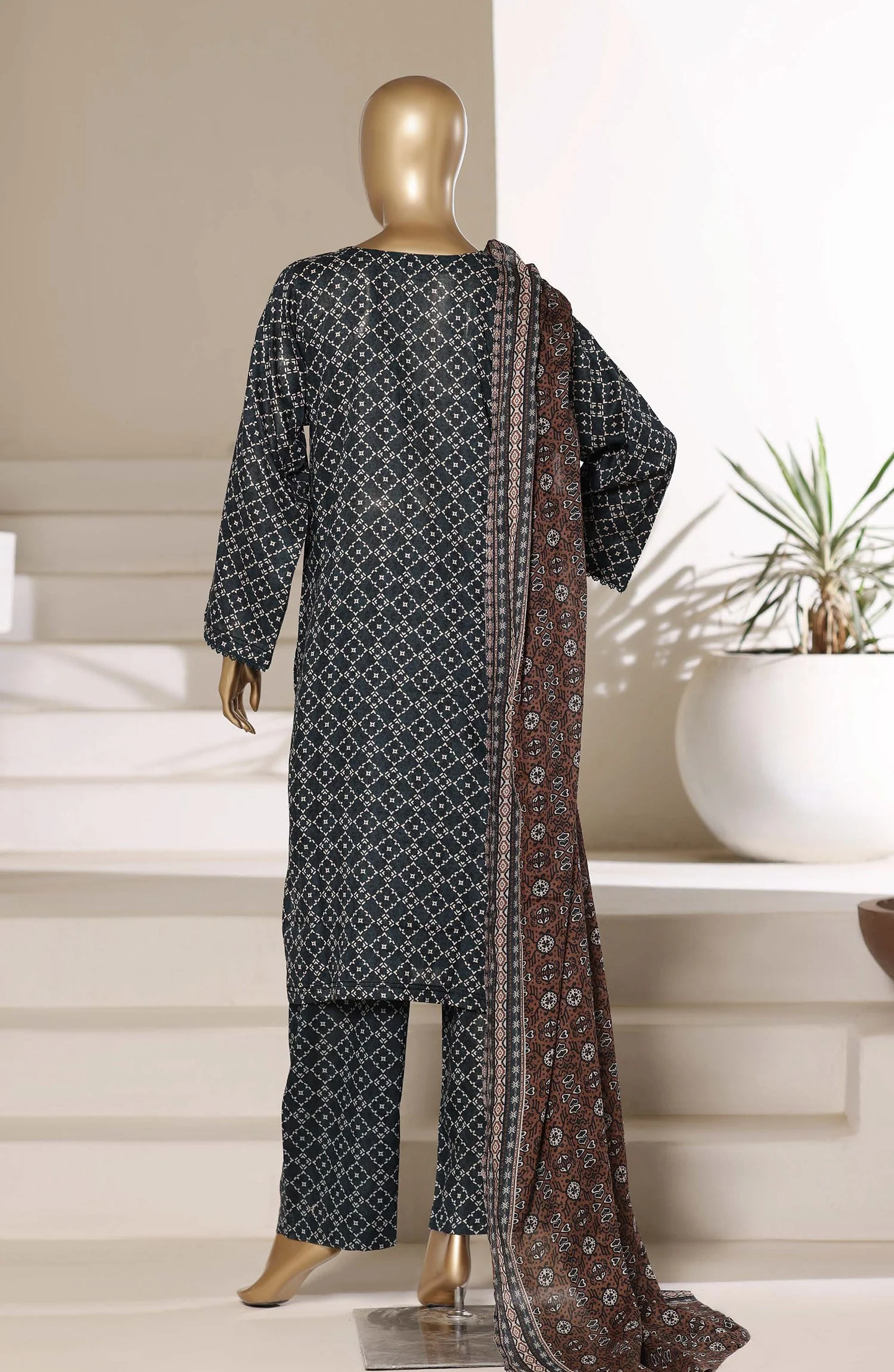 Printed Lawn Stitched 3 Piece Suit - Image 2