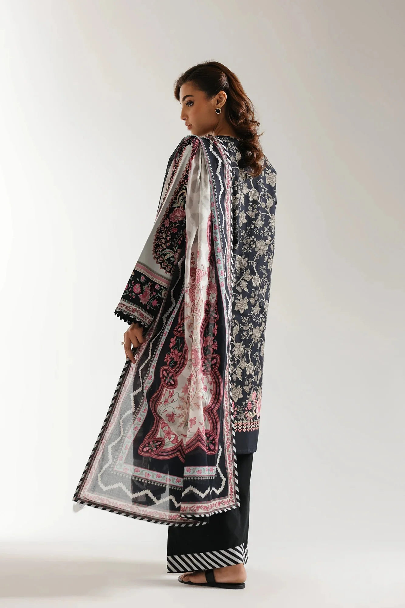 PRINTED SUIT - Image 2