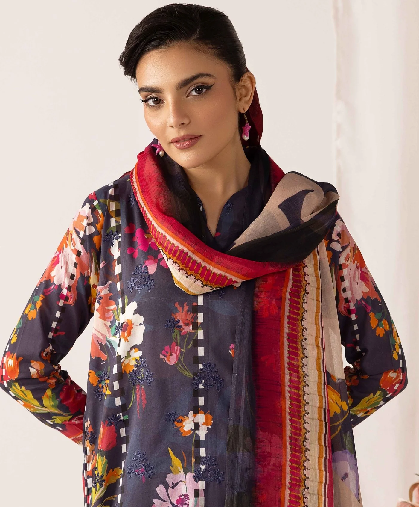 RangRez by NUR Embroidered Lawn - Image 3