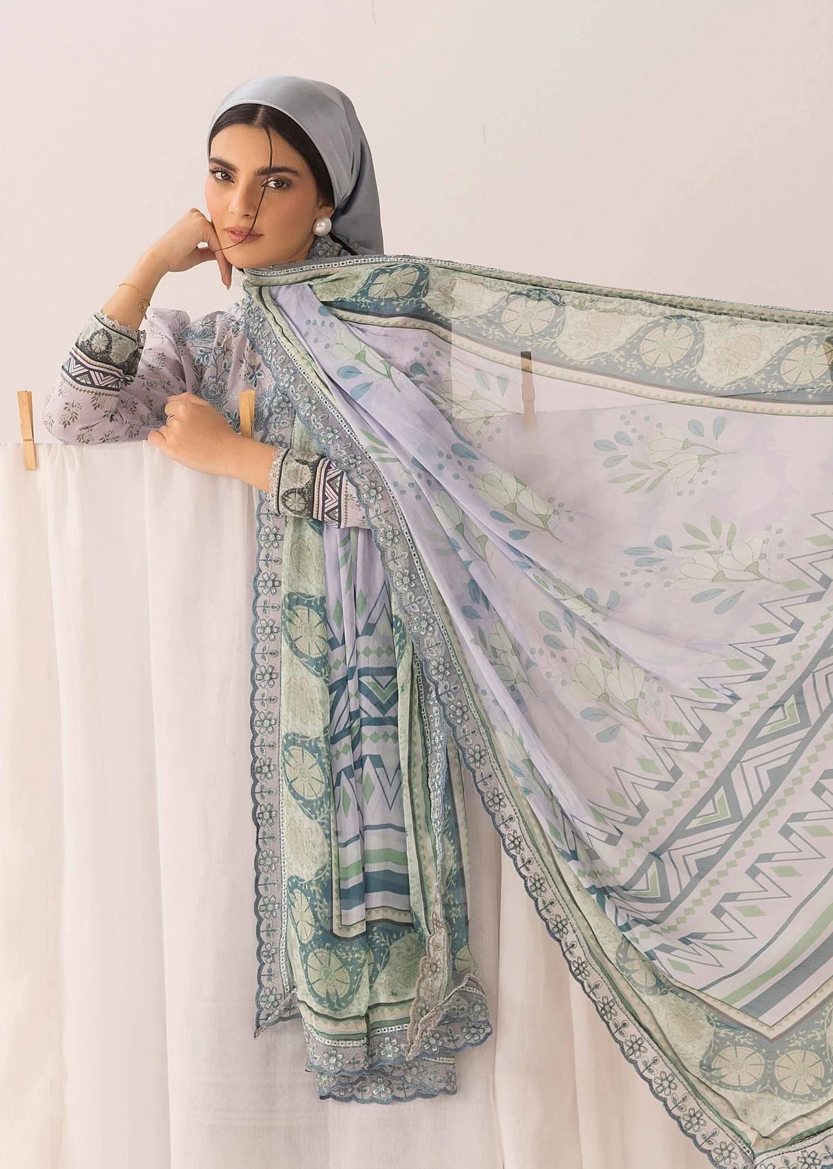 RangRez by NUR Embroidered Lawn - Image 5