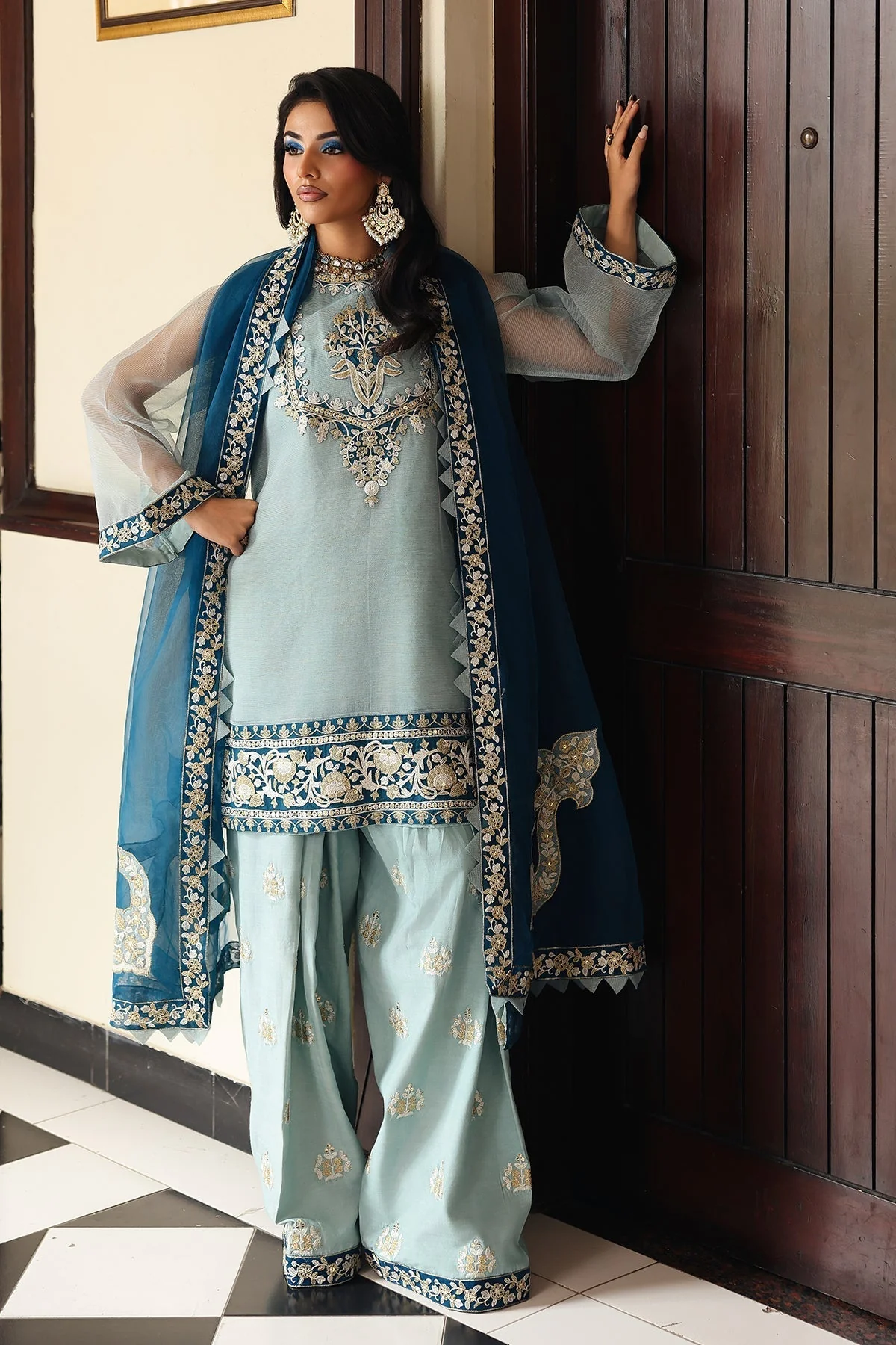 Raw-Silk Stitched 3 Piece - Image 4