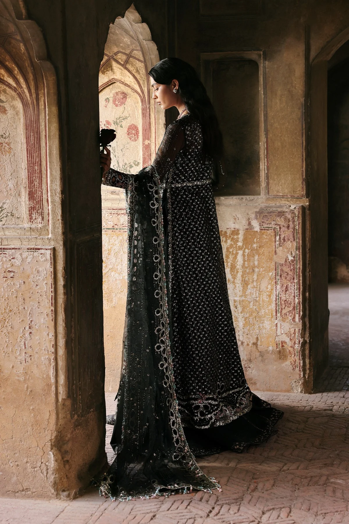 Rawsilk kaashvi Suit - Image 2